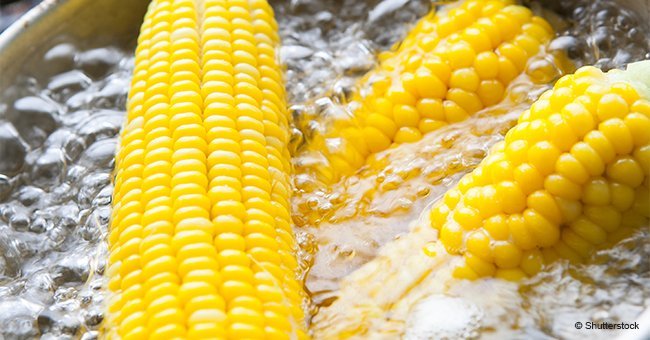 The Kitchn: The best way to cook corn on the cob