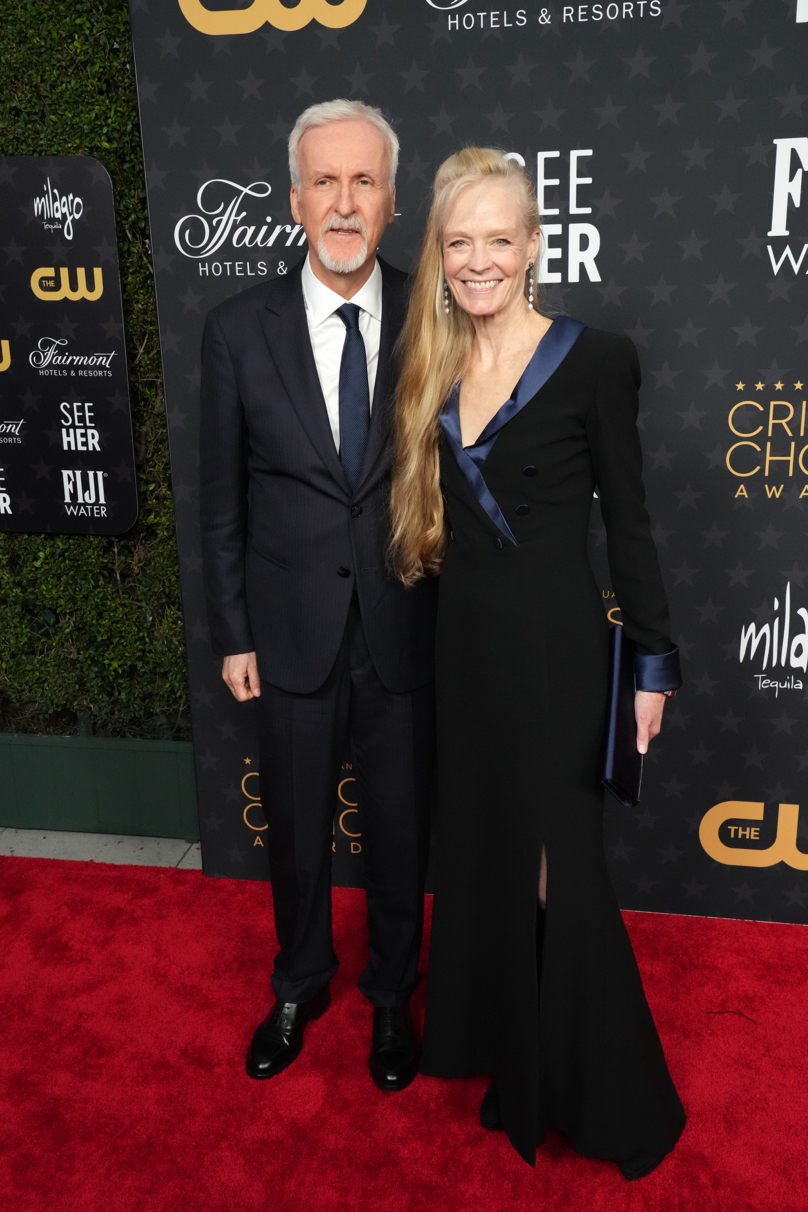 James Cameron und Suzy Amis Cameron besuchen die 28. jährlichen Critics Choice Awards im Fairmont Century Plaza am 15. Januar 2023 in Los Angeles, Kalifornien | Quelle: Getty Images