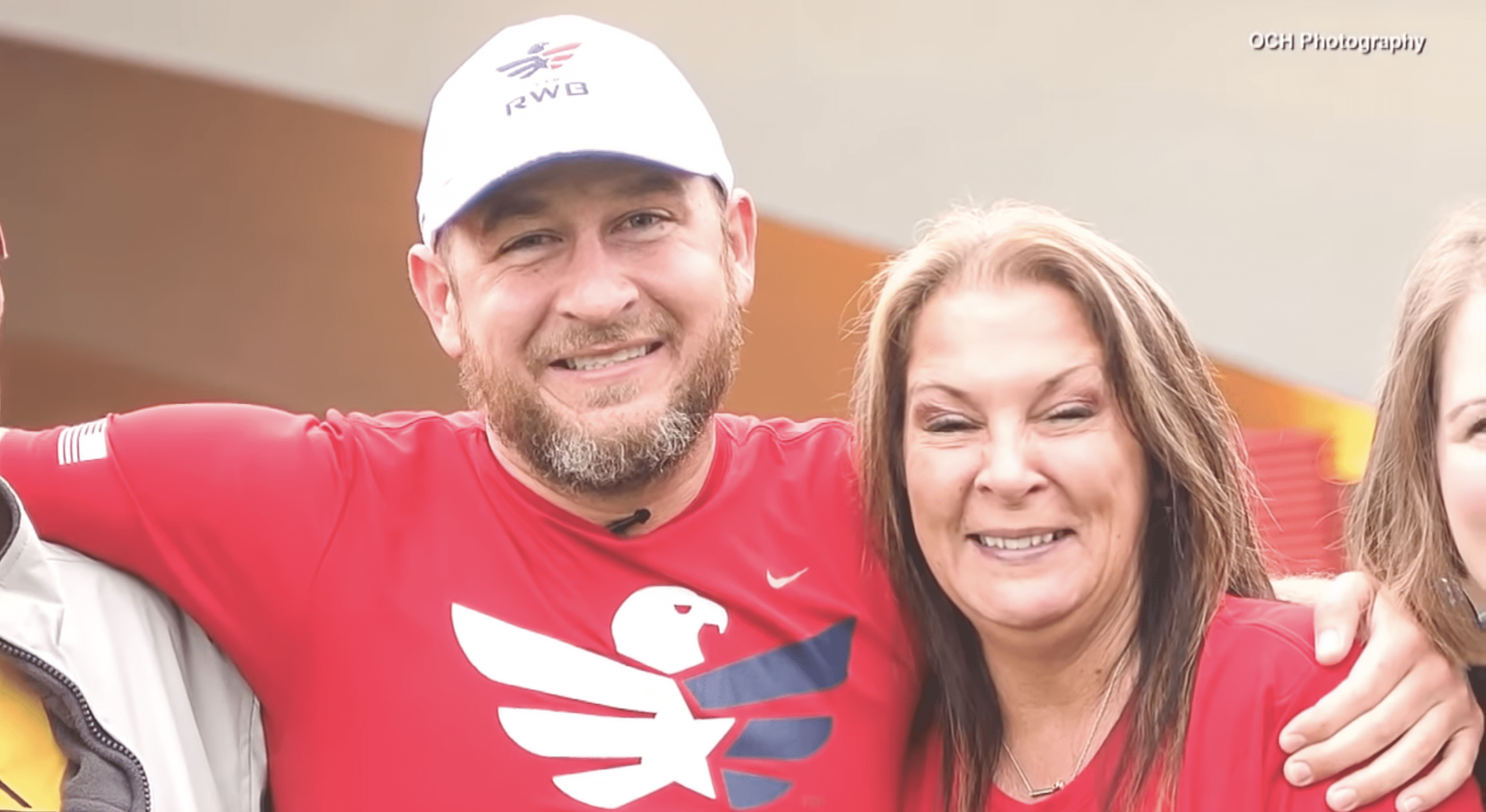 Stephen Strawn pictured with his birth mother, Stacey Faix. | Photo: YouTube.com/Inside Edition