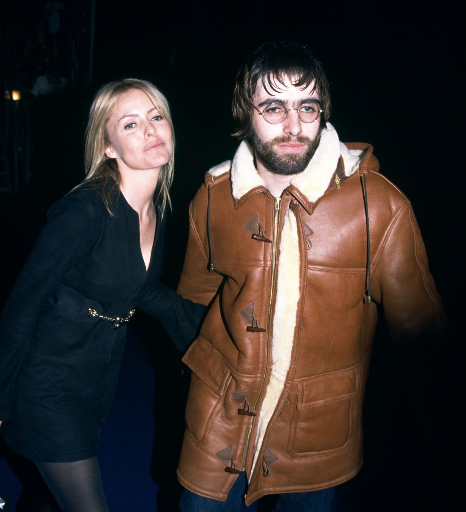 Liam Gallagher and Patsy Kensit at the Brit Awards at Earls Court Exhibition Centre in London, England on February 19, 1996 | Photo: Getty Images
