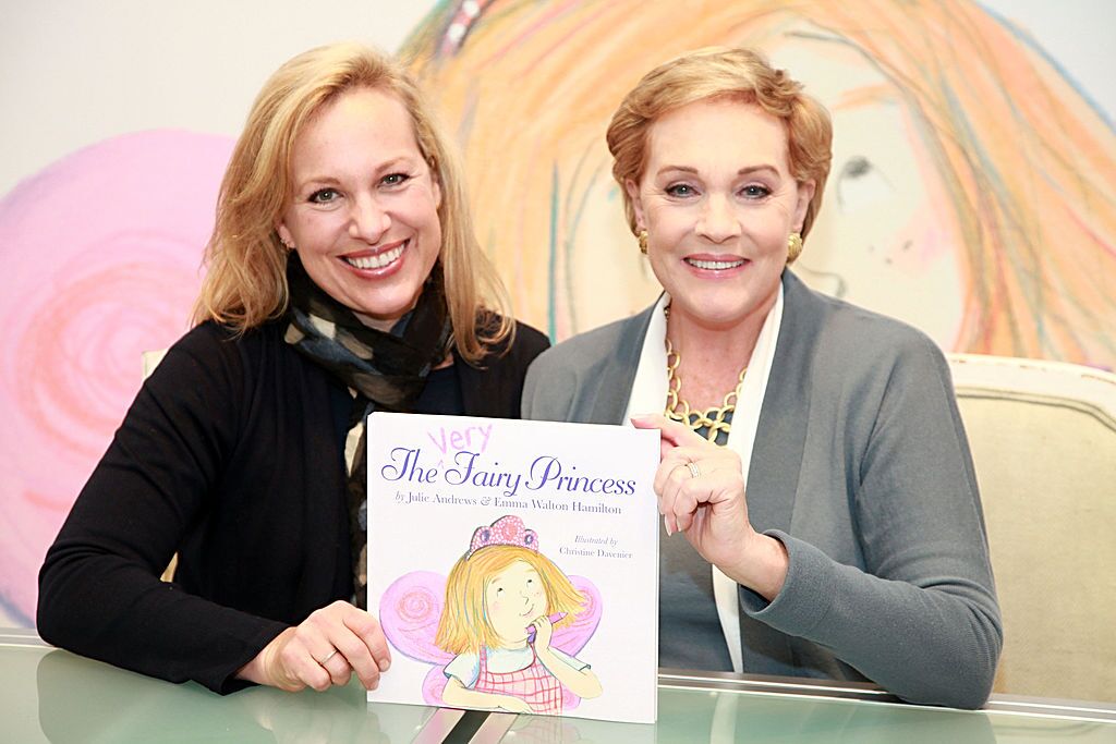 Julie Andrews and daughter Emma Walton Hamilton (L) attend their book signing of "A Very Fairy Princess" at Saks Fifth Avenue on November 9, 2010 in New York City. | Source: Getty Images