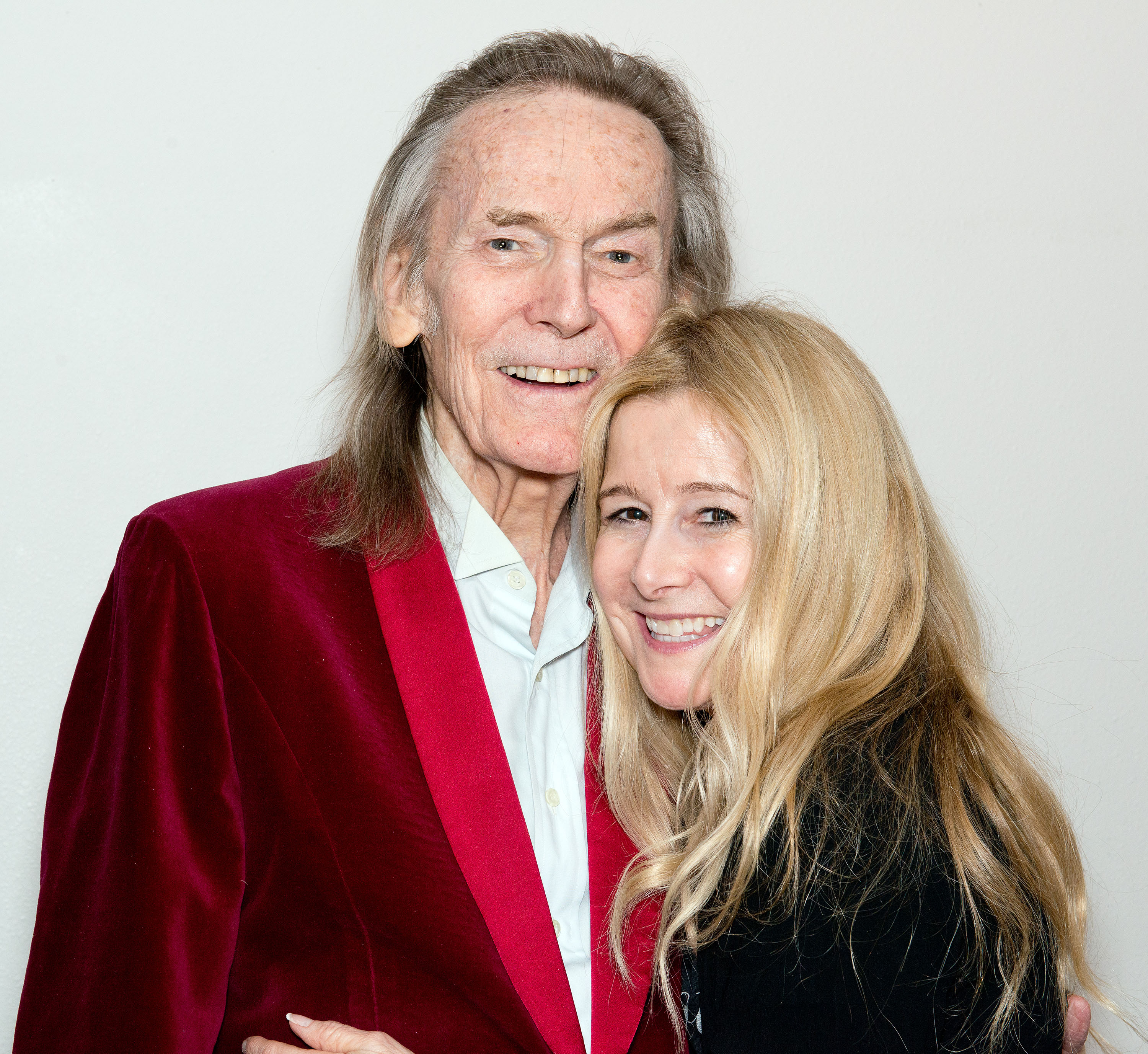 Songwriter Gordon Lightfoot poses backstage with his wife Kim Hasse at Route 66 Casinos Legends Theater on February 28, 2015 in Albuquerque, New Mexico | Source: Getty Images