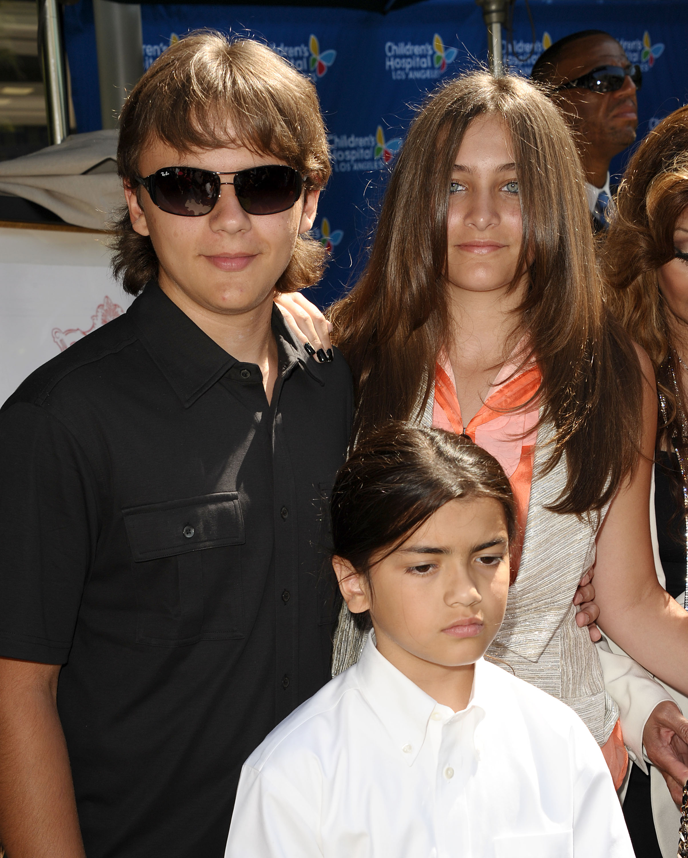Prince, Bigi and Paris Jackson at the Jackson Family donation event at Children's Hospital Los Angeles in Los Angeles, California on August 8, 2011 | Source: Getty Images