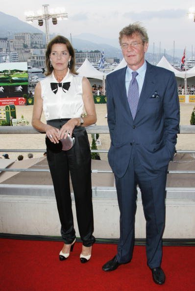 La Princesse Caroline de Hanovre et le Prince Ernst-August de Hanovre assistent à l'International Jumping Show de Monte Carlo au Port Hercule | Photo : GettyImage La Princesse Caroline de Hanovre et le Prince Ernst-August de Hanovre assistent à l'International Jumping Show de Monte Carlo au Port Hercule | Photo : GettyImage