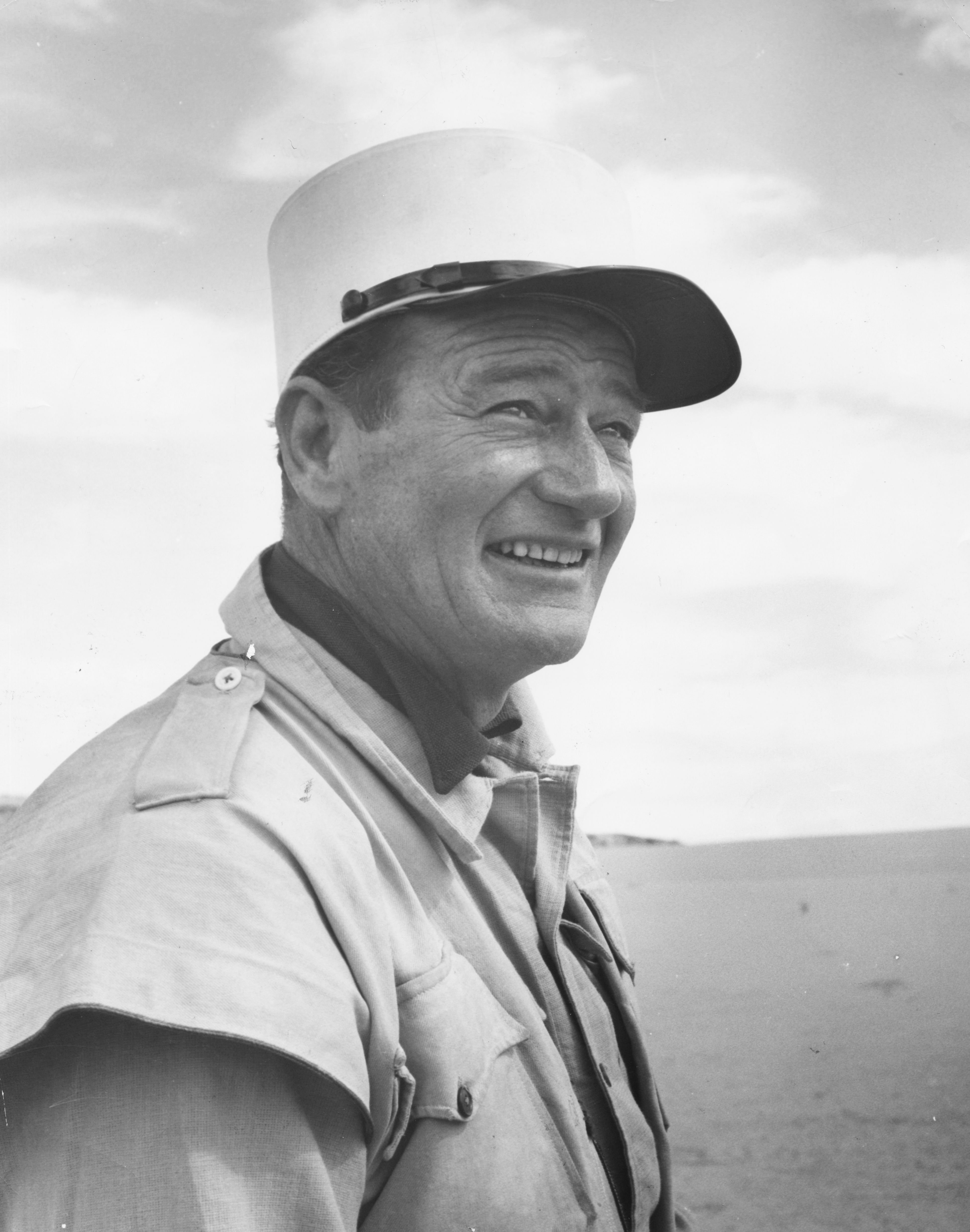 John Wayne during the filming of the movie 'Legend of the Lost', Tripoli, January 01, 1956 | Photo: Getty Images