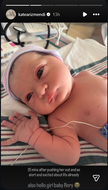 Kate Arizmendi posted a close-up hospital photo of newborn daughter Havoc Moon shortly after giving birth. | Source: Instagram/katearizmendi