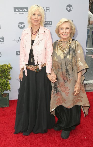  Dinah Englund and Cloris Leachman arrive at the American Film Institutes 44th Life Achievement Award Gala Tribute to John Williams at Dolby Theatre in Hollywood | Photo: Getty Images