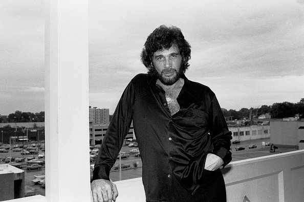  Country singer Eddie Rabbitt in Memphis, Tennessee, May 31, 1981. | Photo: Getty Images