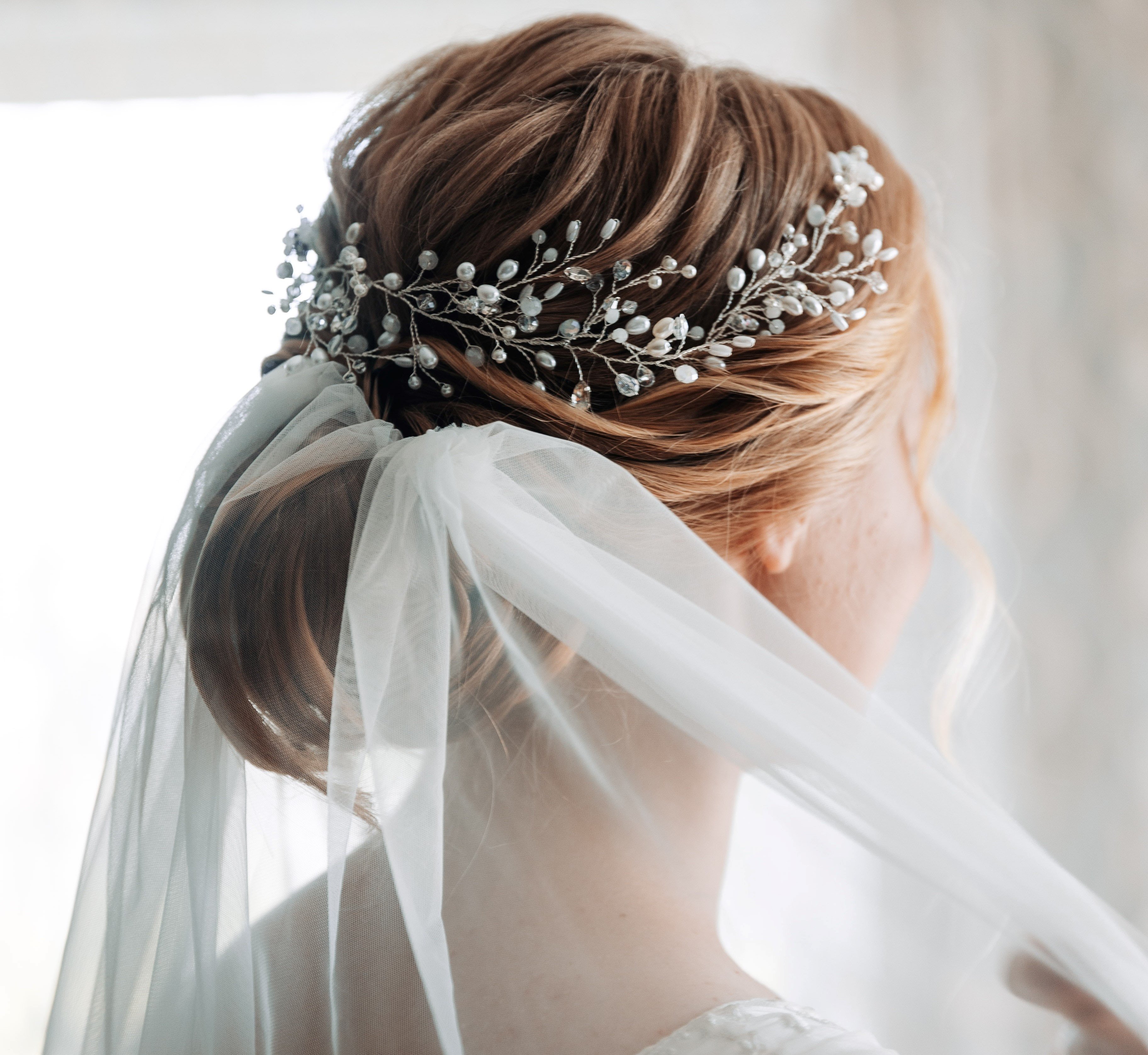 Simon was excited to see his daughter in her wedding dress. | Source: Unsplash