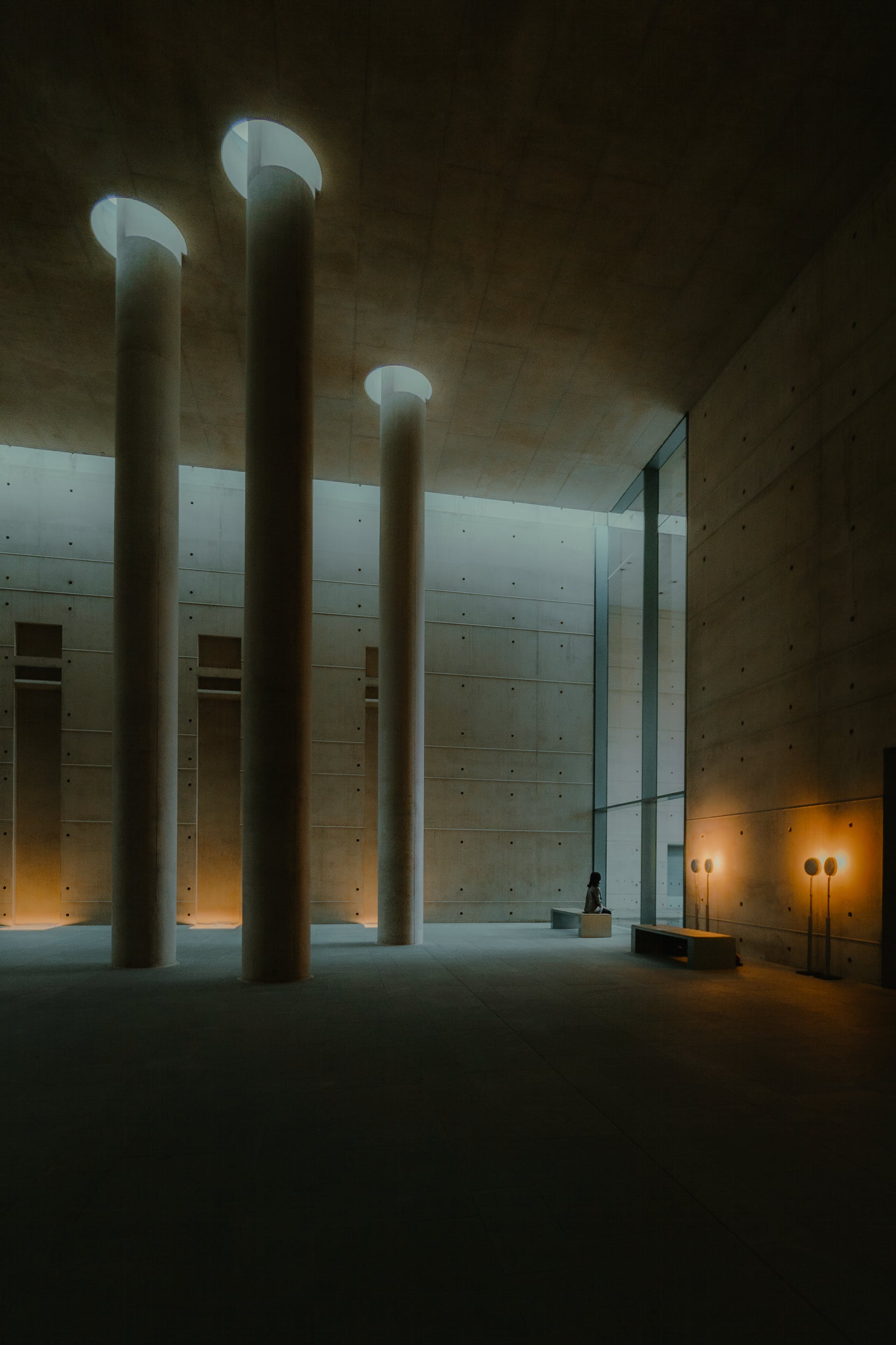 A crematorium building | Source: Pexels