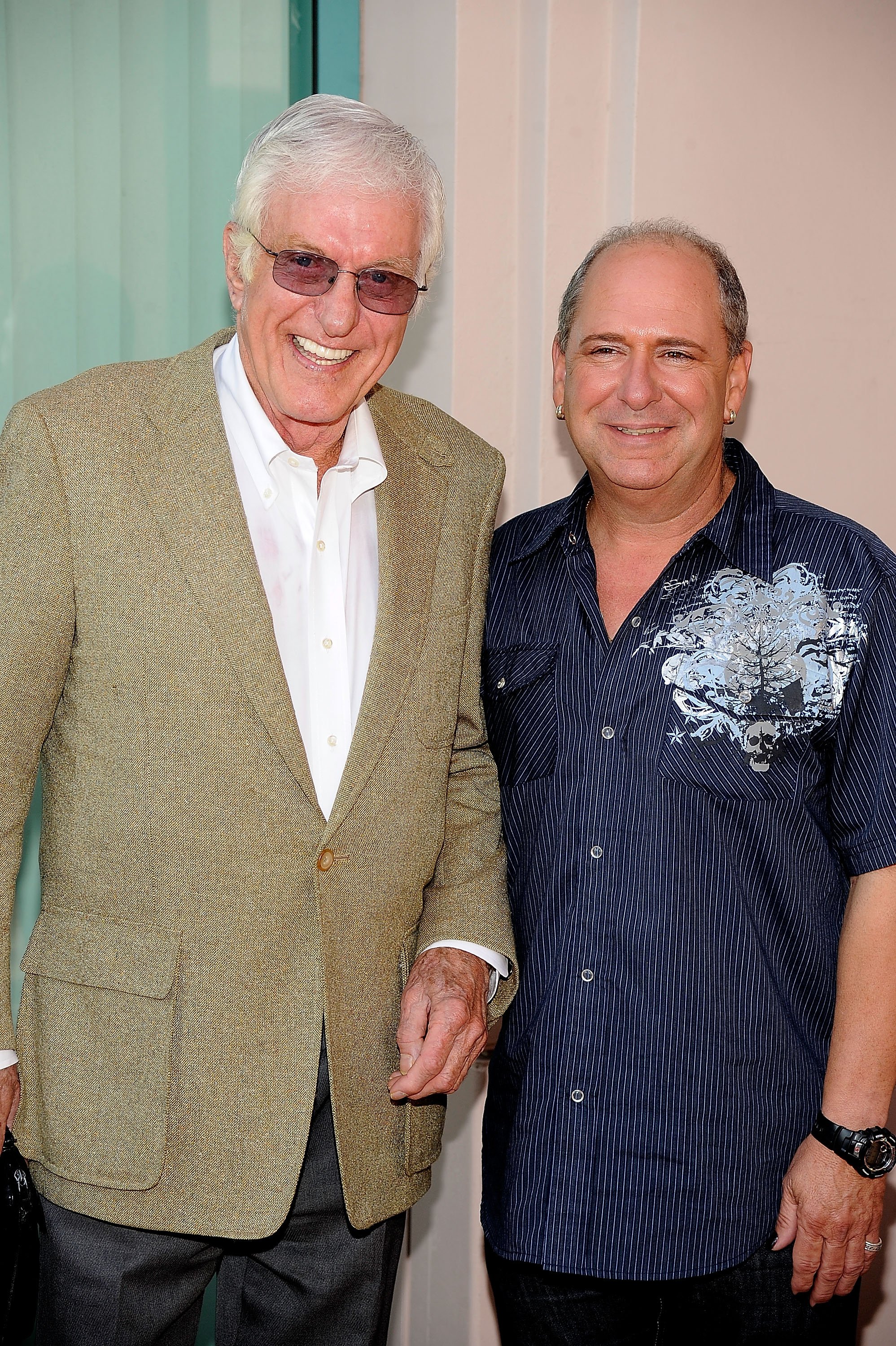 Dick Van Dyke and Larry Mathews at the Academy Of Television Arts & Sciences' "Father's Day Salute To TV Dads" on June 18, 2009, in California | Photo: Getty Images