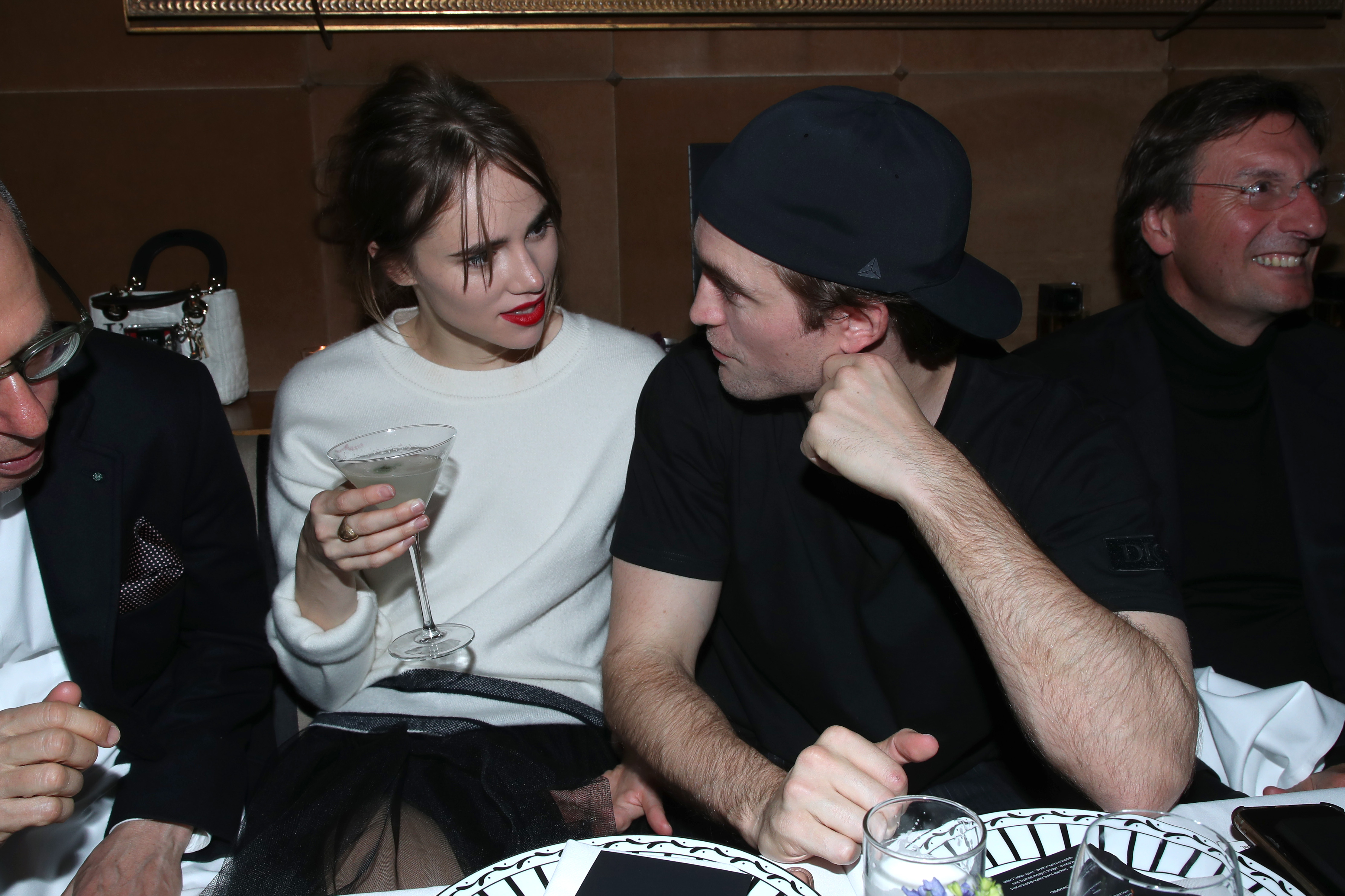 Suki Waterhouse and Robert Pattinson at the Dior Perfume Dinner as part of Paris Fashion Week on January 17, 2020, in France. | Source: Getty Images