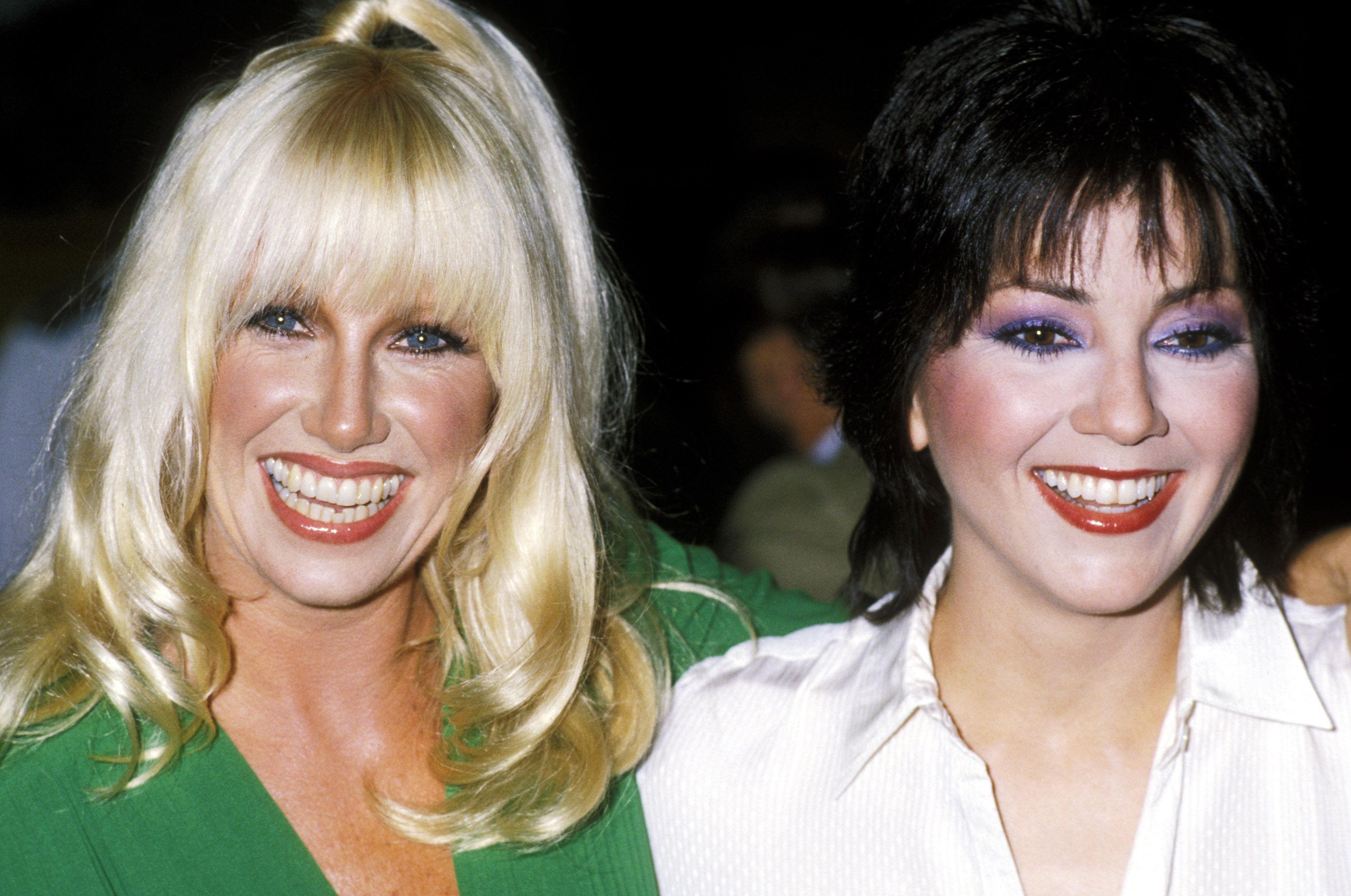 Suzanne Somers and Joyce DeWitt during a press preview and luncheon For "Three's Company" and "The Ropers" on September 5, 1979, at Beverly Hilton Hotel in Beverly Hills, California | Source: Getty Images