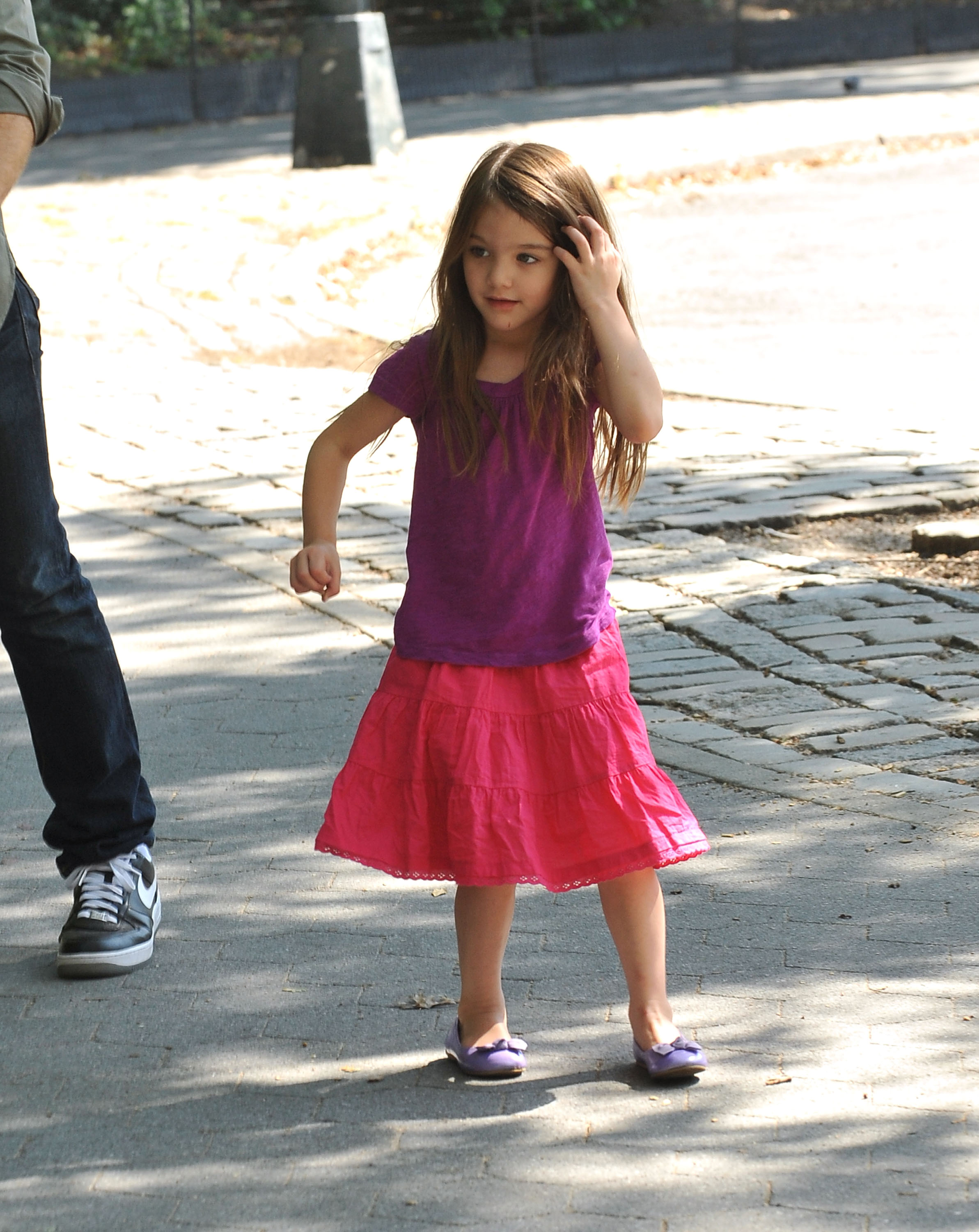 Suri Cruise visits a Central Park West playground on September 7, 2010 in New York City. | Source: Getty Images