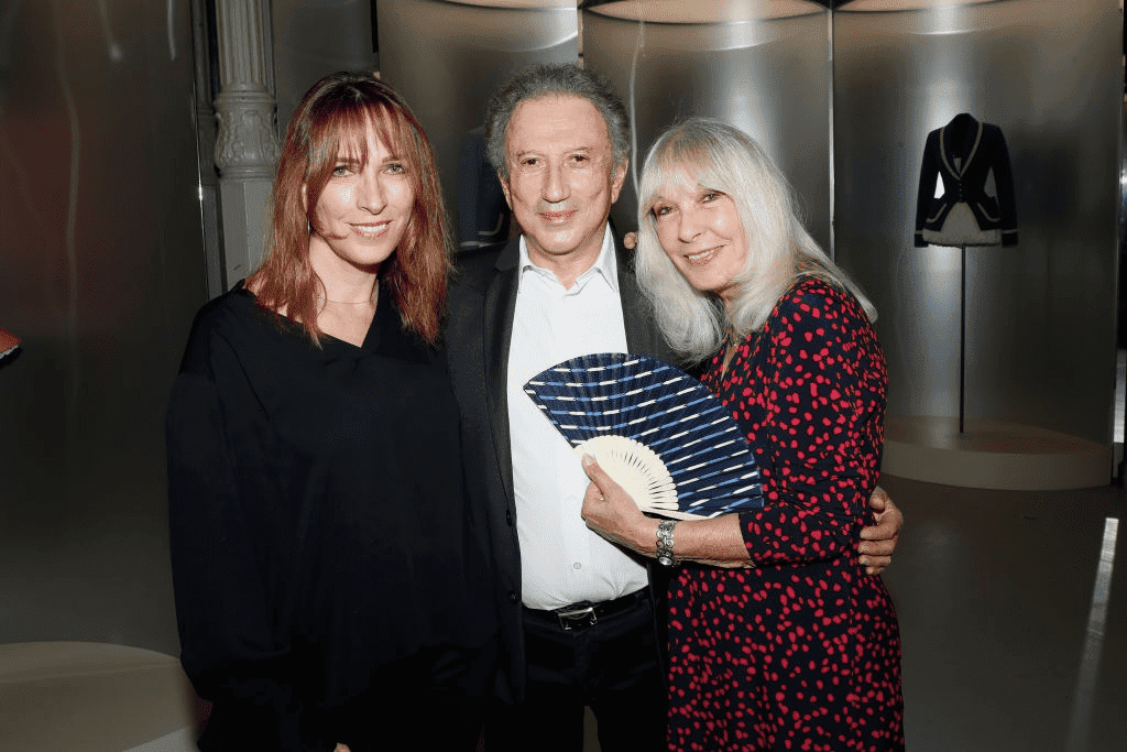 Stéfanie Jarre, sa mère Dany Saval et Michel Drucker | Photo : Getty Images Stéfanie Jarre, sa mère Dany Saval et Michel Drucker | Photo : Getty Images