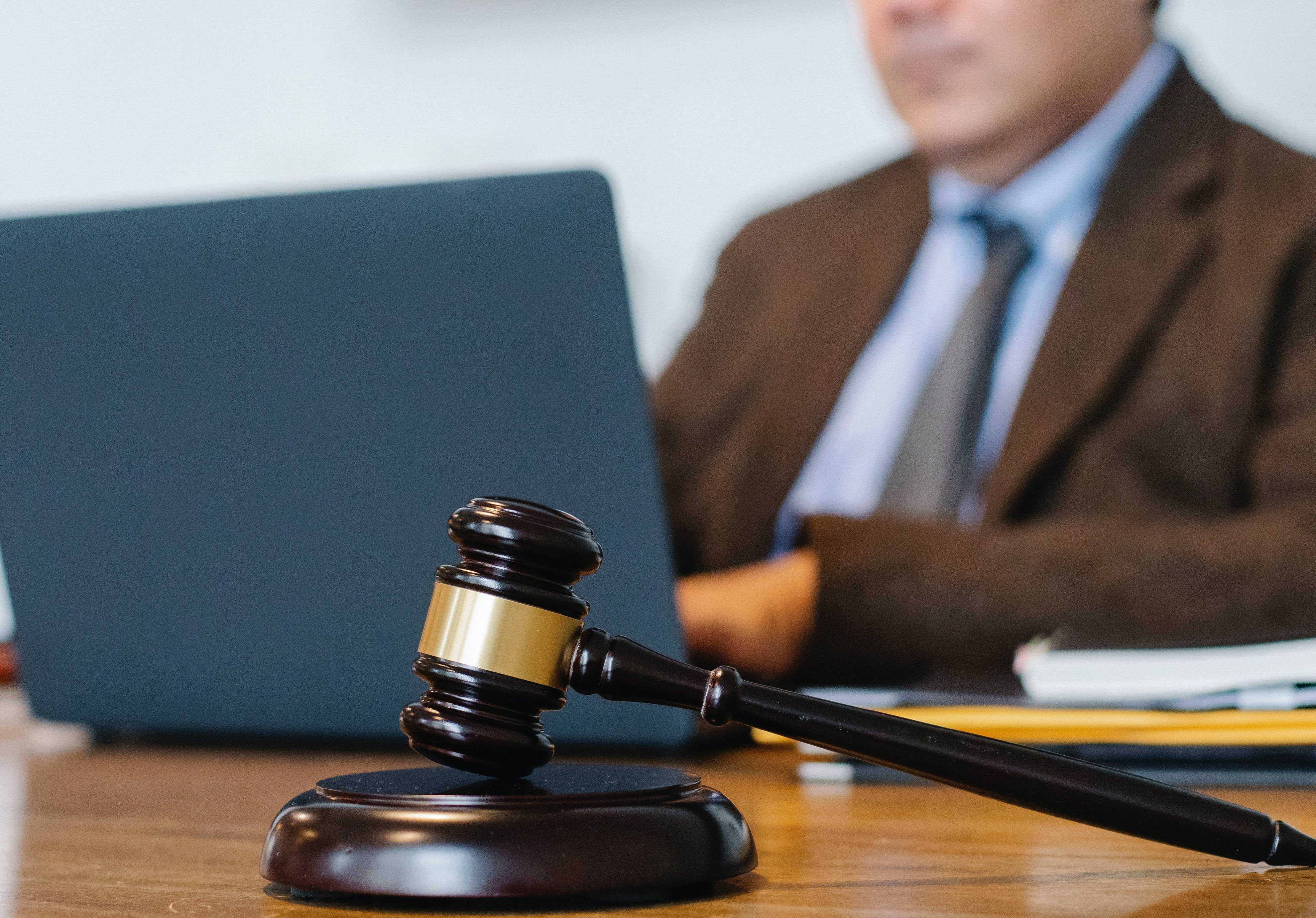 People advised OP to seek a lawyer | Photo: Pexels