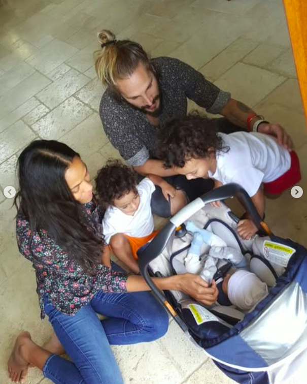 Zoe Saldaña and Marco Perego with their sons, Cy, Bowie and Zen Perego-Saldaña sharing a family moment, posted on May 13, 2024 | Source: Instagram/zoesaldana