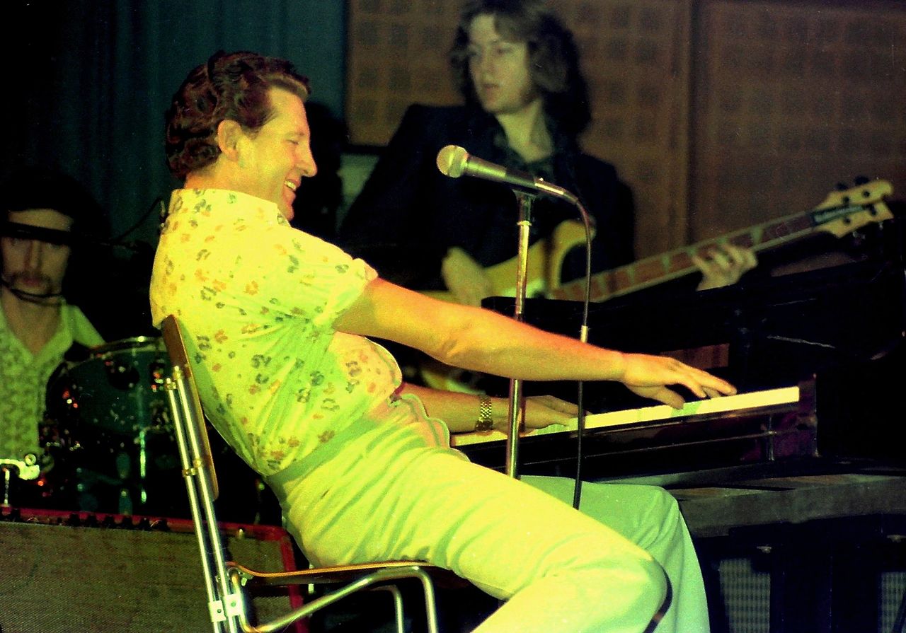 Jerry Lee Lewis in 1977 | Photo: Wikimedia Commons