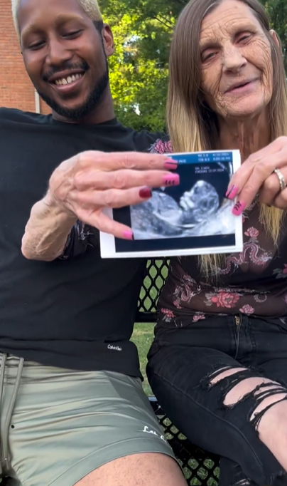 Quran McCain and Cheryl McGregor showing the ultrasound scan, as seen in a clip dated June 12, 2024 | Source: instagram.com/therealoliver6060