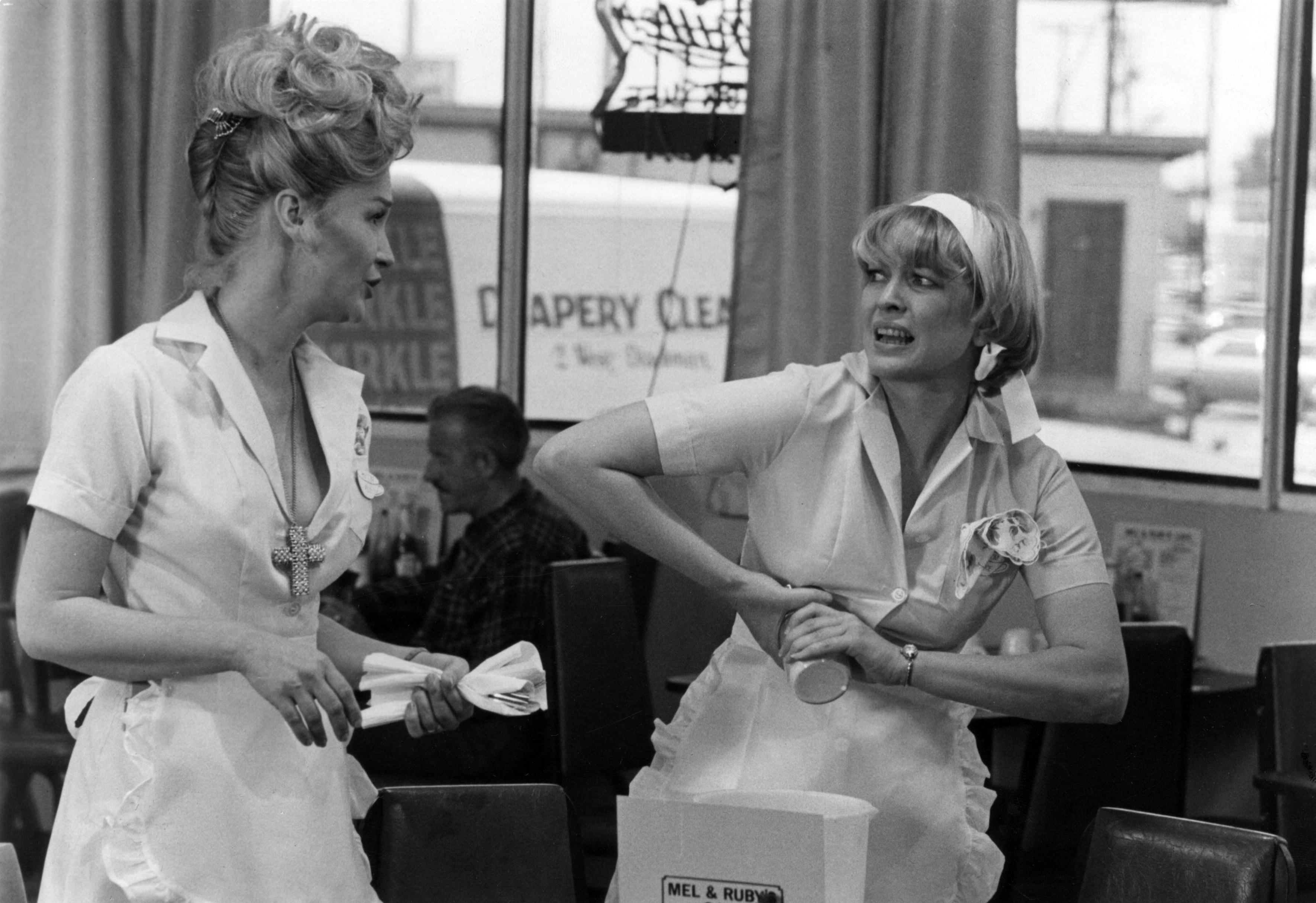 Ellen Burstyn and Diane Ladd in a scene from the movie "Alice Doesn't Live Here Anymore" circa 1974 | Source: Getty Images