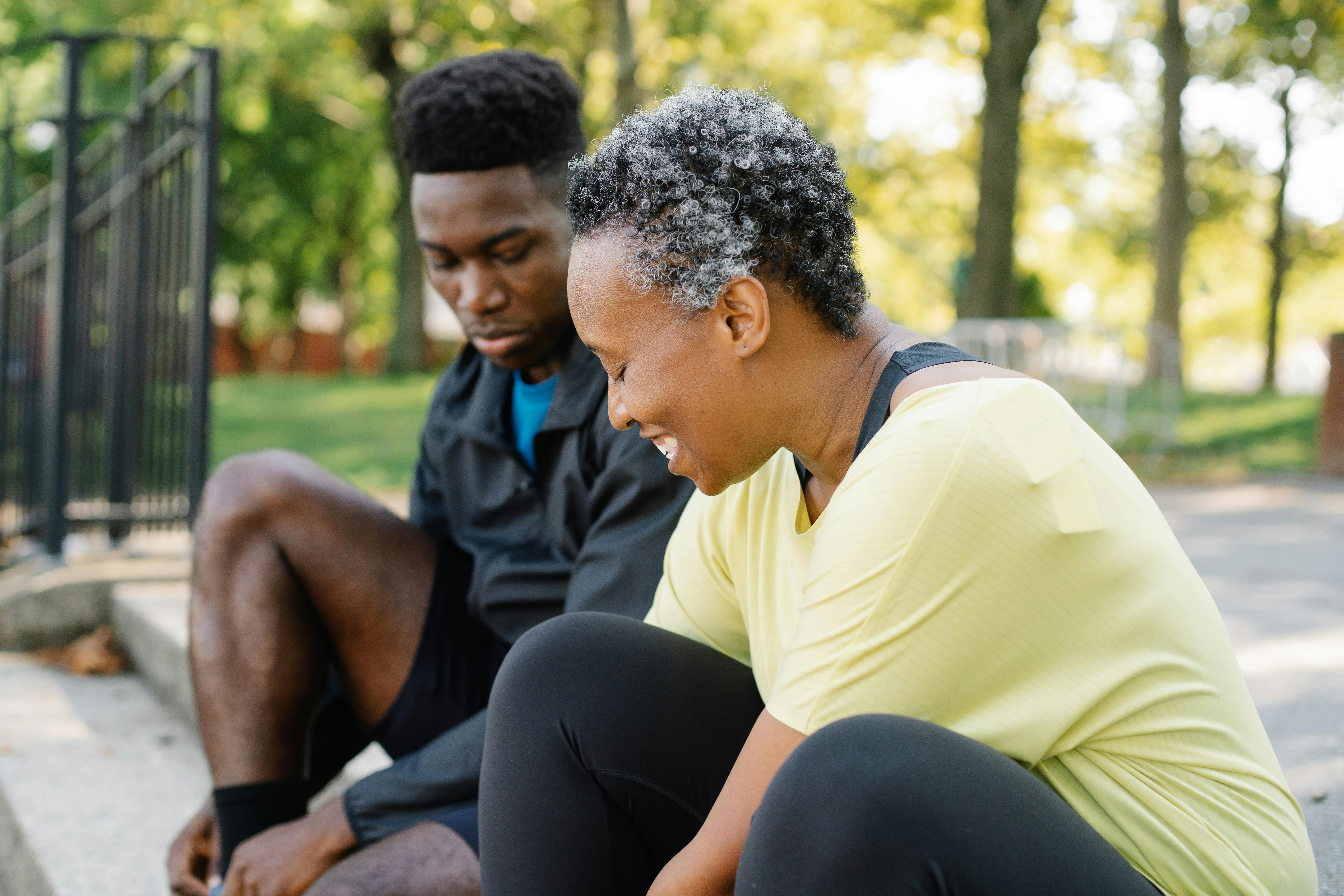 Mother and son talking | Source: Pexels