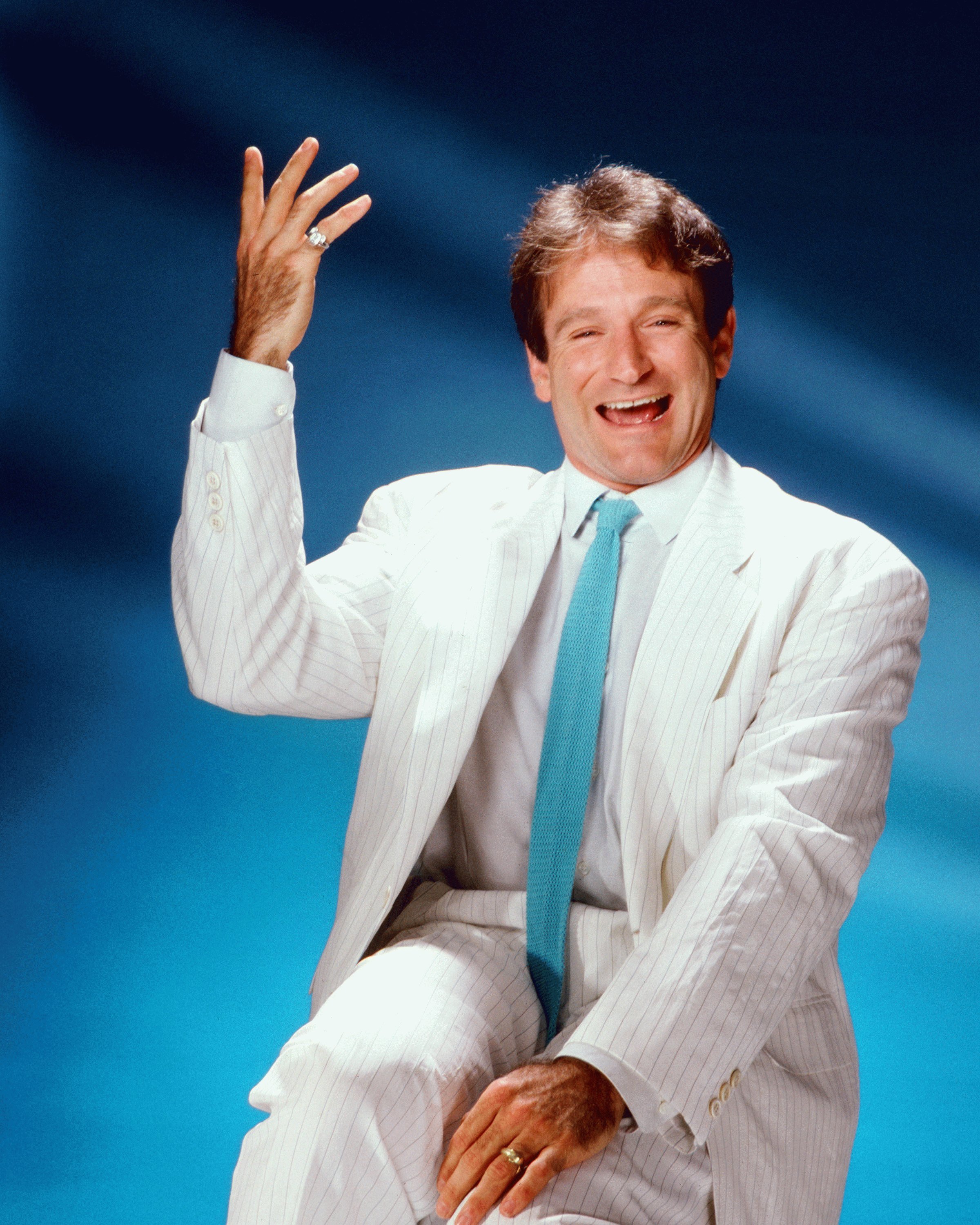 Actor and comedian Robin Williams poses for a portrait circa 1999 in Los Angeles, California.| Source: Getty Images