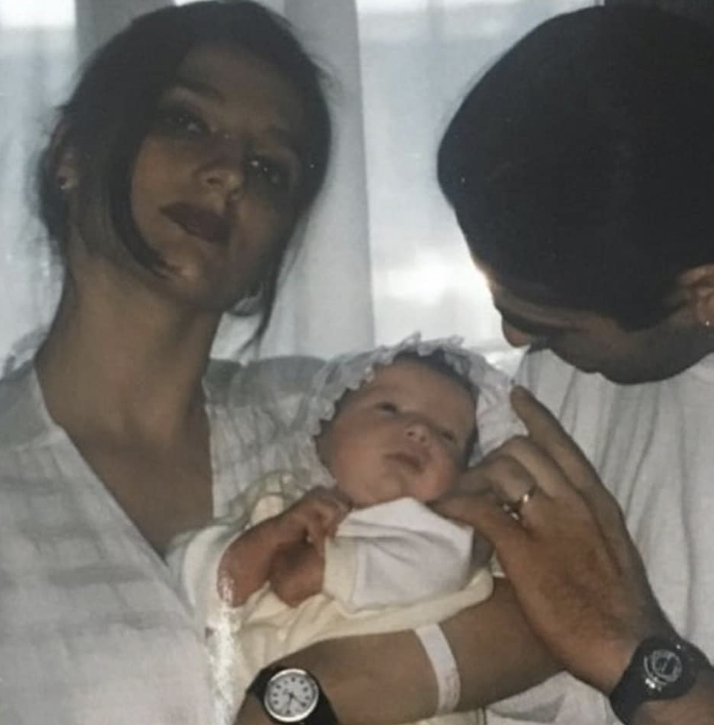 The musical star with her parents from a post dated March 14, 2021. | Source: Facebook/Dua Lipa