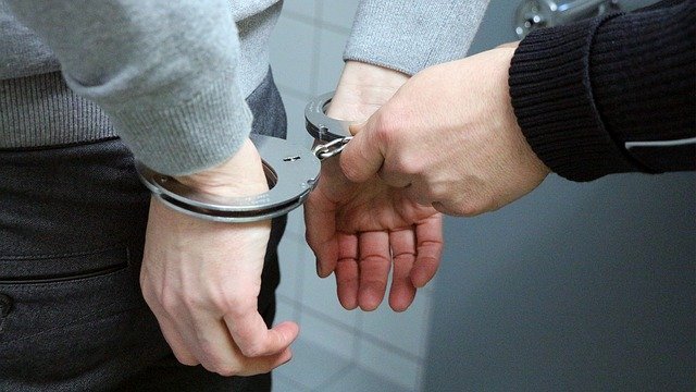 Mann wird verhaftet | Quelle: Pixabay