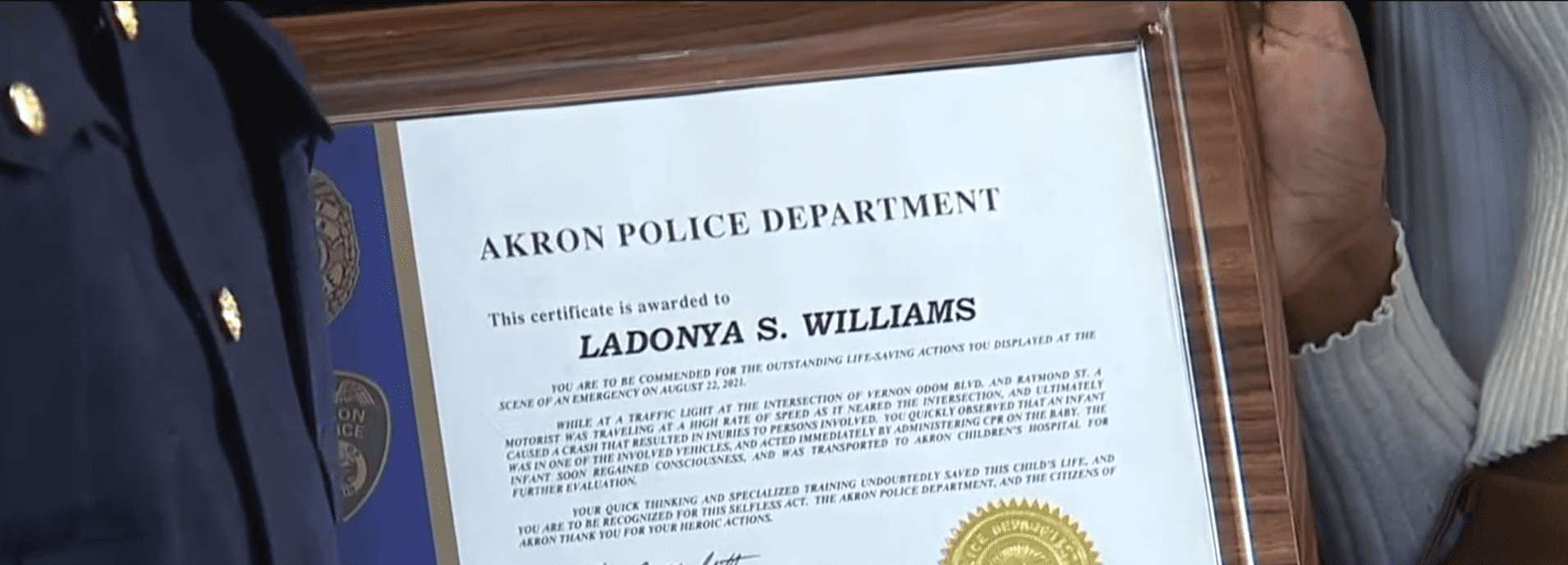 Ladonya Williams citizen’s award.┃Source:youtube.com/News 5 Cleveland