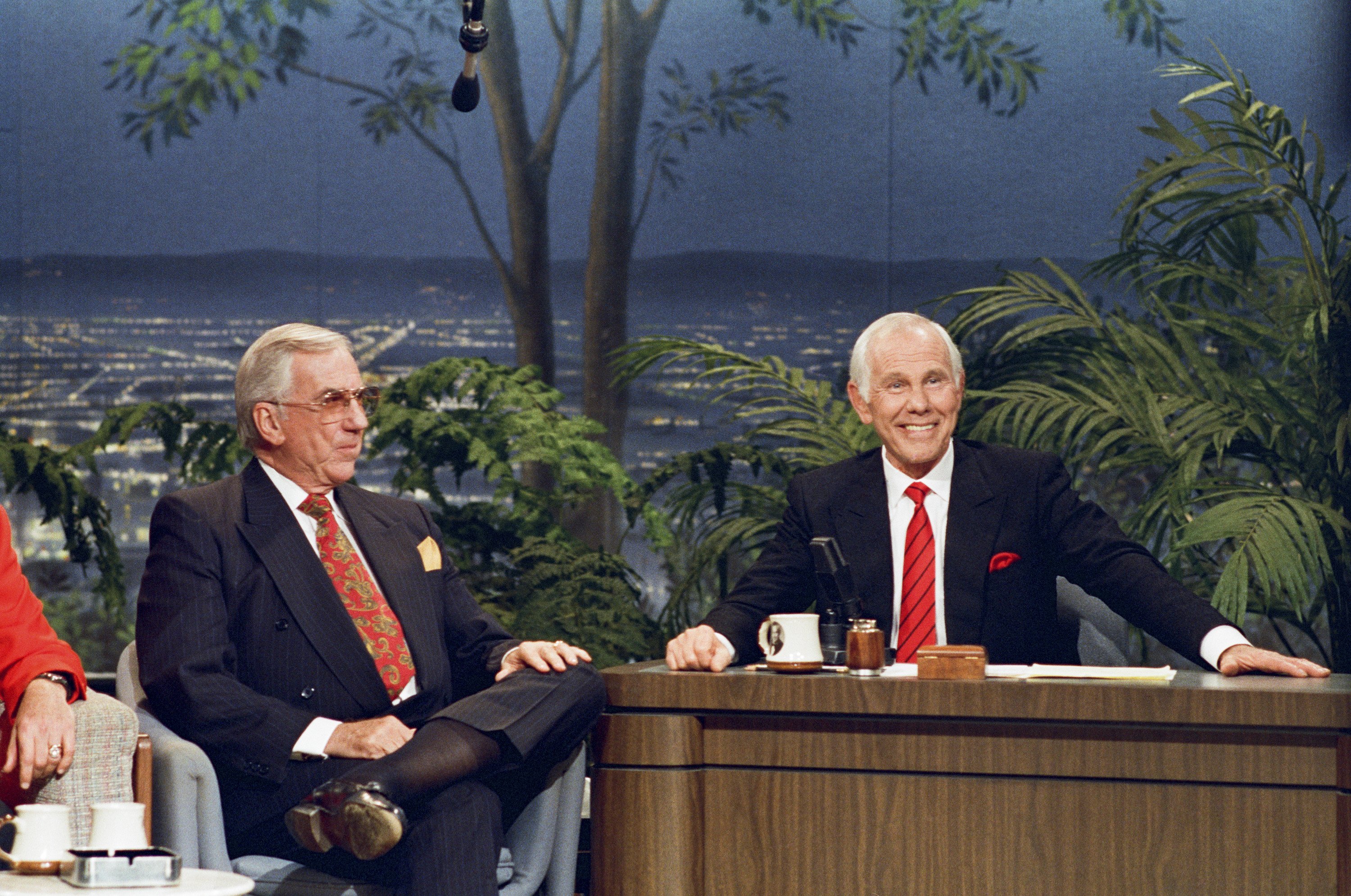 Johnny Carson and co-host Ed McMahon on "The Tonight Show Starring Johnny Carson" | Source: Getty Images
