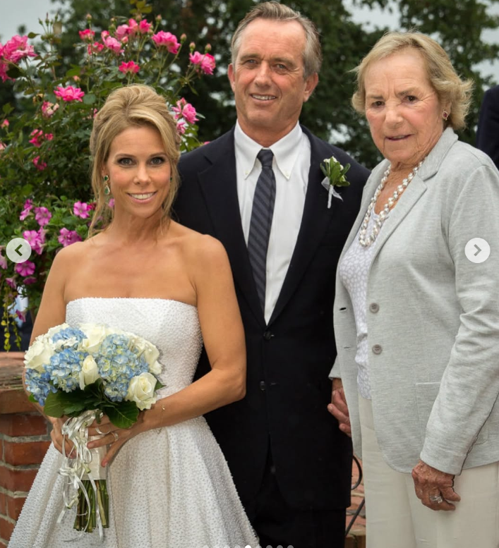 Cheryl Hines, Robert F. Kennedy Jr, and Ethel Kennedy, as seen in a post dated August 2, 2024 | Instagram/ _cherylhines