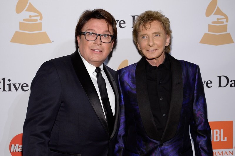 Barry Manilow and spouse Garry Kief on February 14, 2016 in Beverly Hills, California | Photo: Getty Images