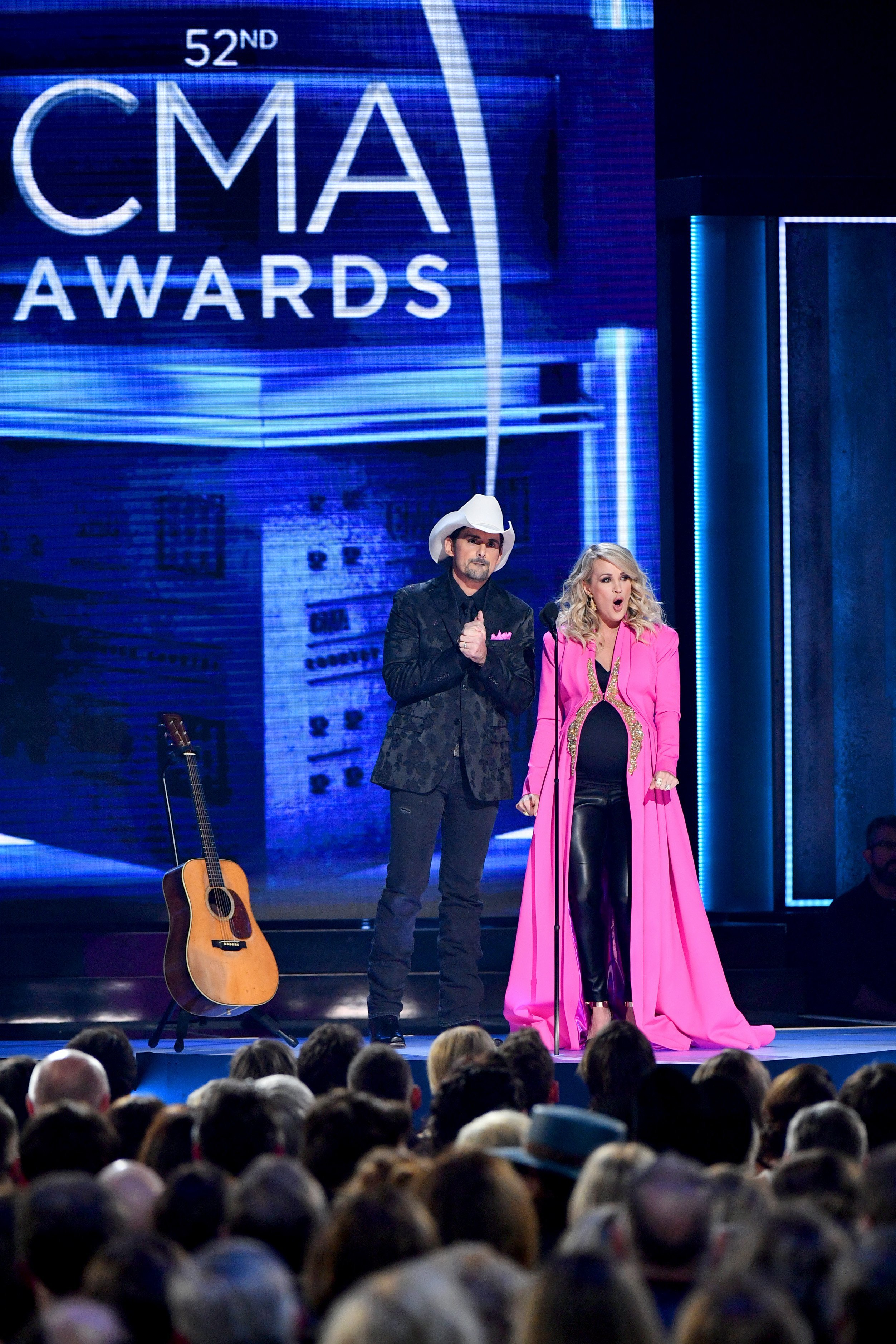 Brad Paisley and Carrie Underwood perform at the 52nd annual CMA Awards in Nashville, Tennesee on November 14, 2018 | Photo: Getty Images