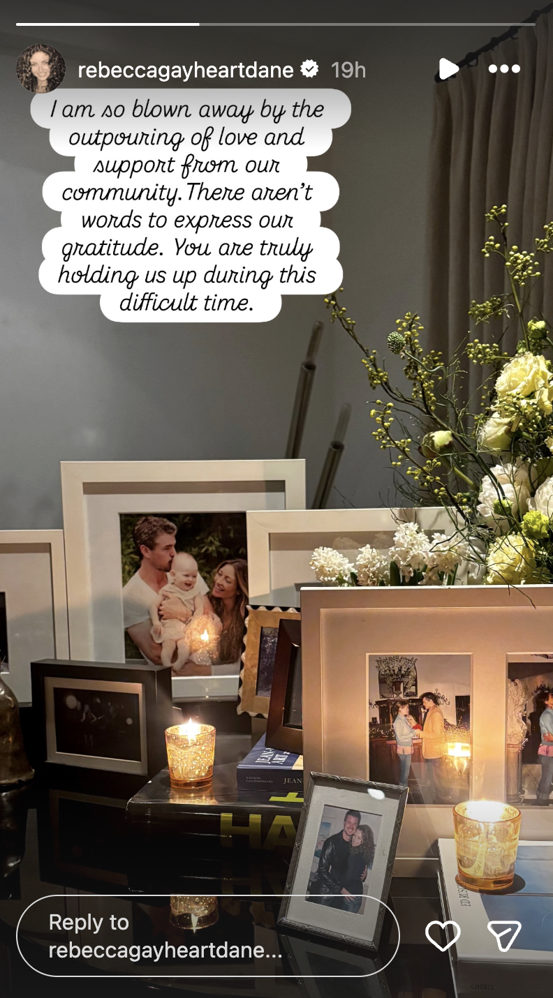 Rebecca Gayheart shares a candlelit memorial display honoring Eric Dane, along with a message | Source: Instagram/rebeccagayheartdane