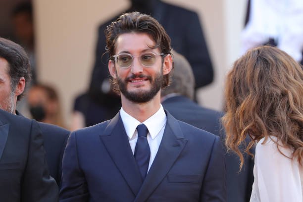 L'acteur Pierre Niney au Festival de Cannes 2021 | Photo : Getty Images