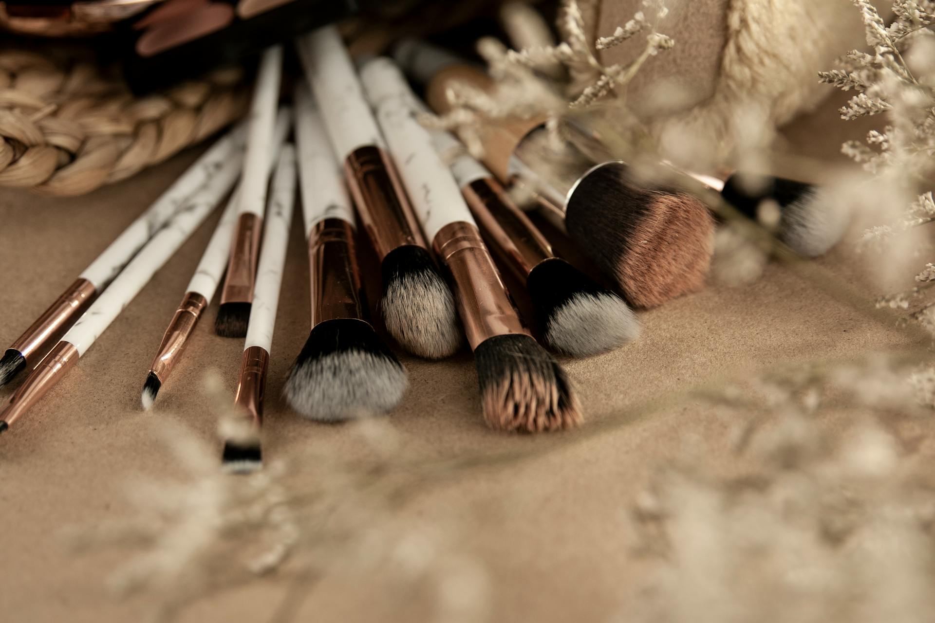 Makeup brushes | Source: Pexels