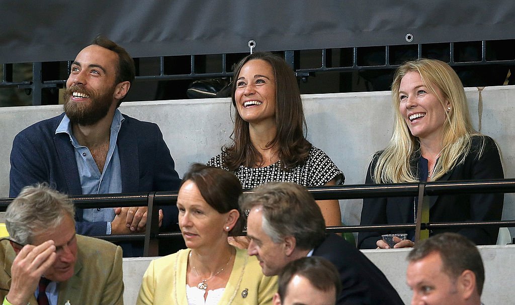 James Middleton, Pippa Middleton et Autumn Phillips regardent le rugby en fauteuil roulant à la Copperbox du parc Queen Elizabeth. | Source: Getty Images