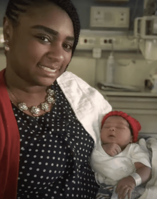 Monique Jackson y la bebé Kensington. | Foto: youtube.com/FOX 2 Detroit