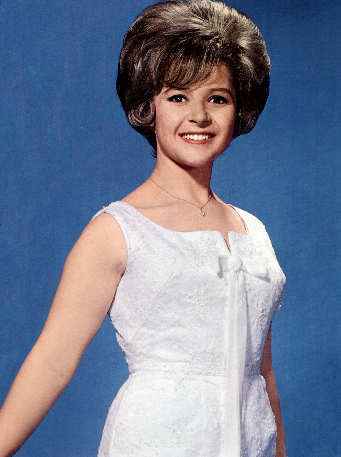 Brenda Lee posing for a portrait in 1960. | Source: Getty Images