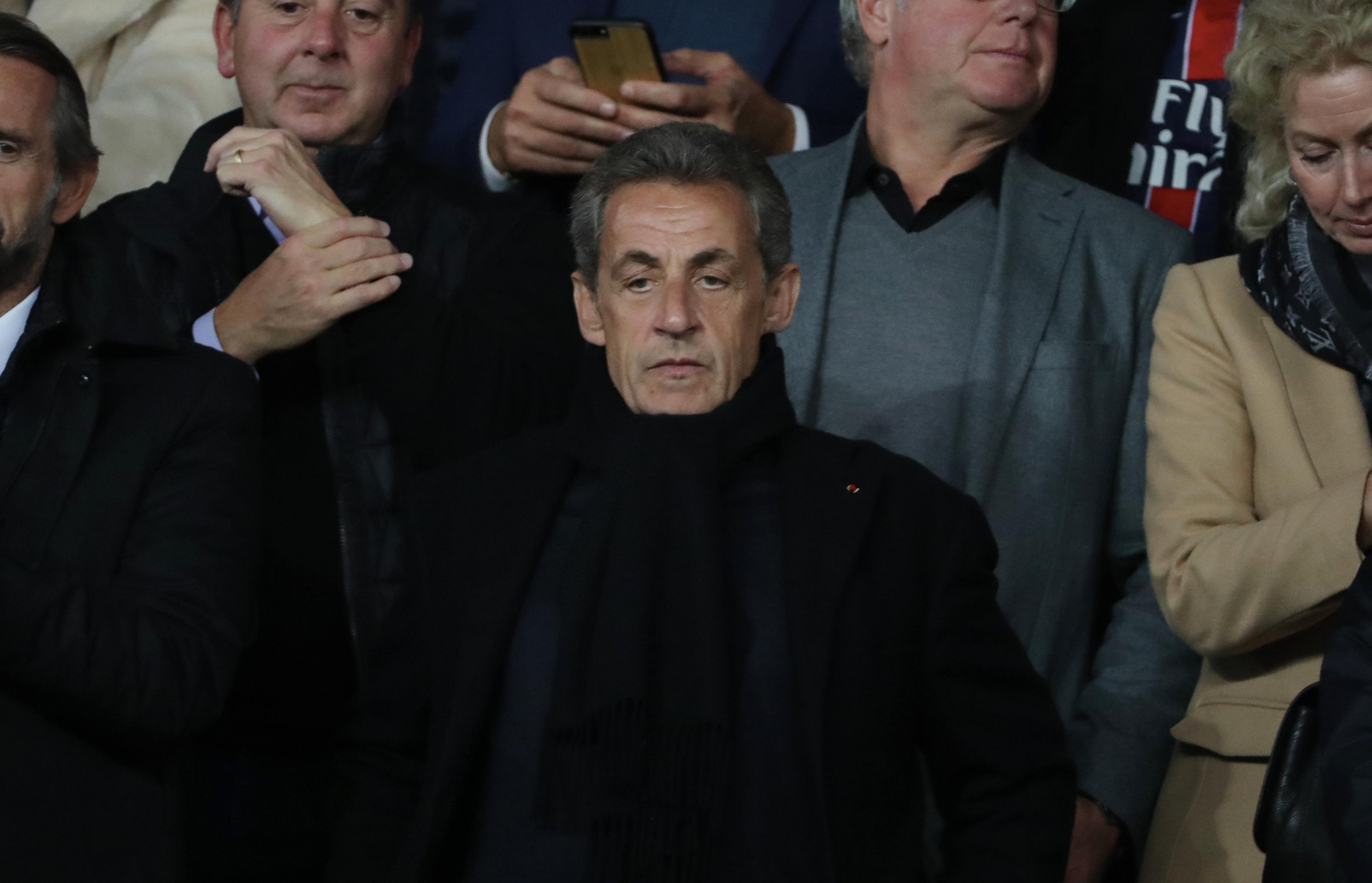 Nicolas Sarkozy au match du Groupe C de la Ligue des champions de l'UEFA | Photo : Getty Images