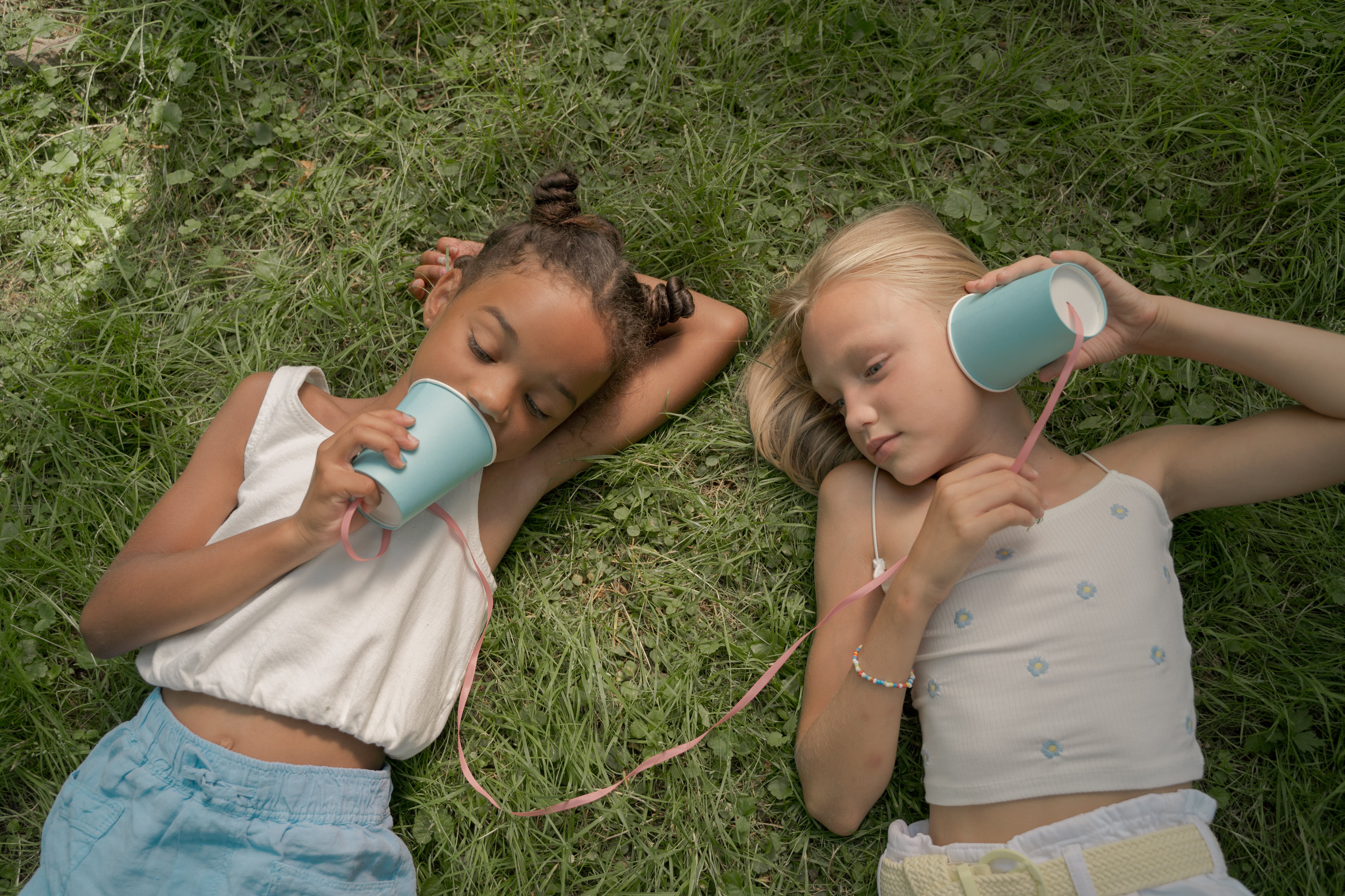 Two young girls | Source: Pexels
