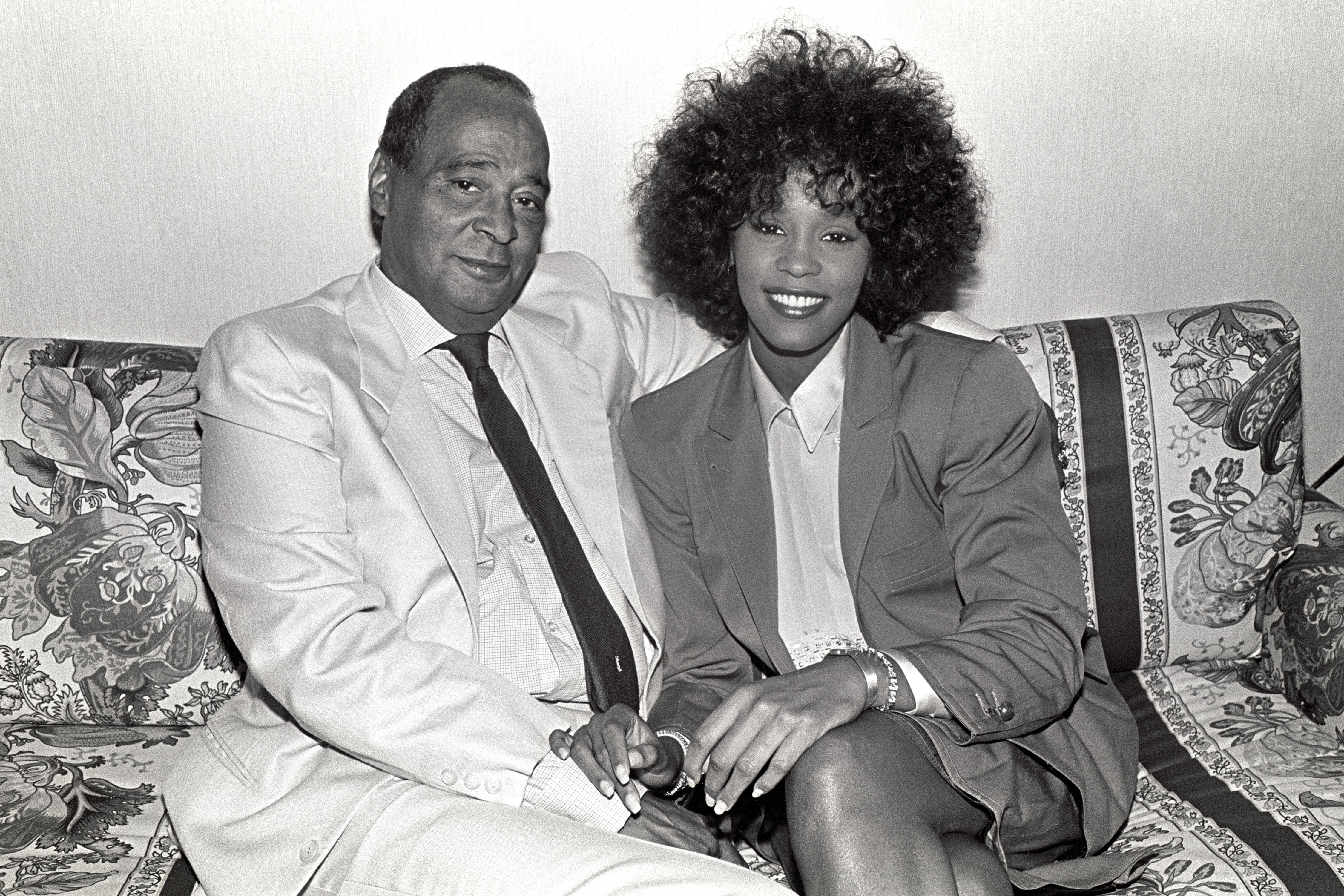 John Houston ve kızı Whitney Houston, New York, 1989. |  Kaynak: Getty Images