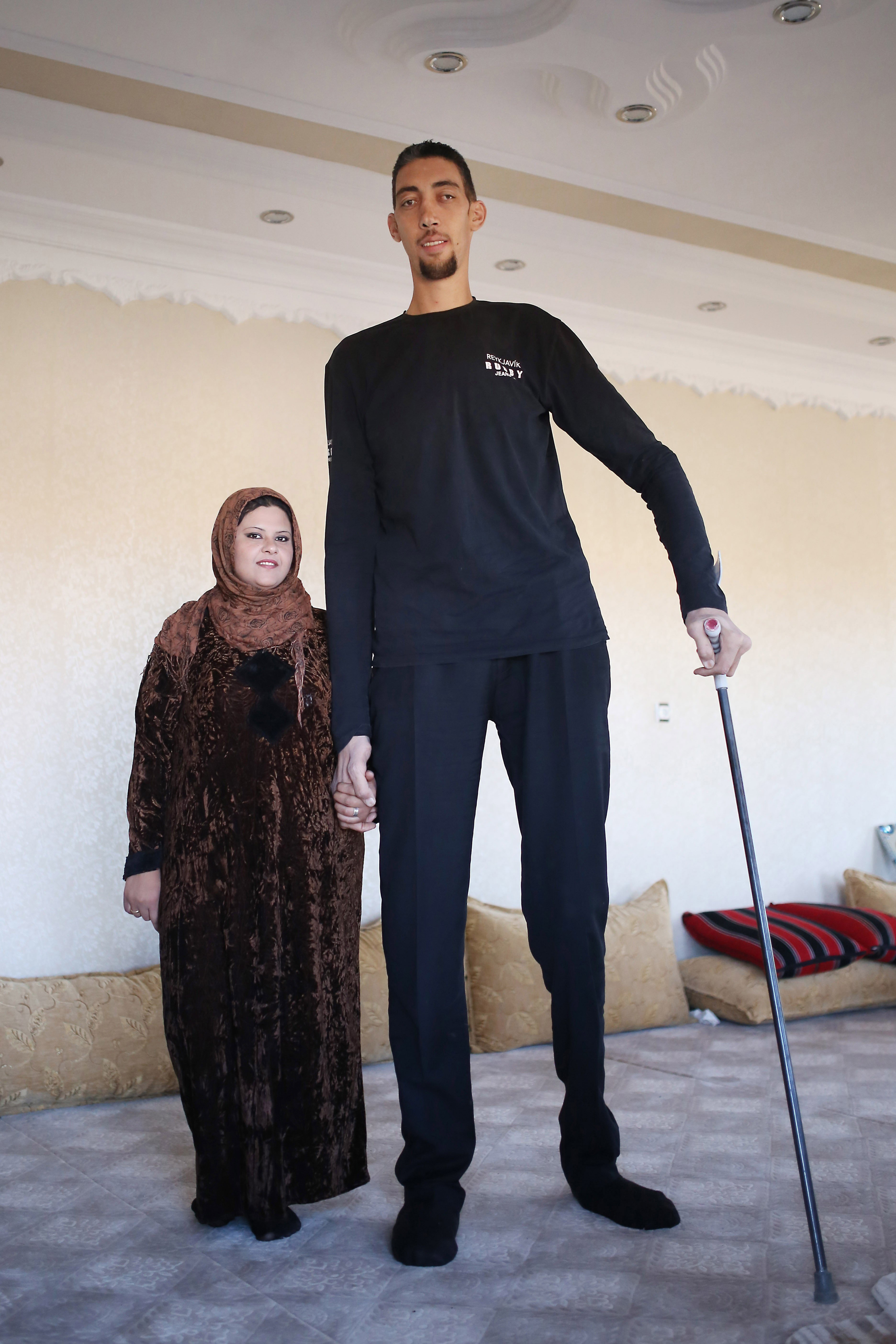 Sultan Kösen The Remarkable Life Of The World's Tallest Man