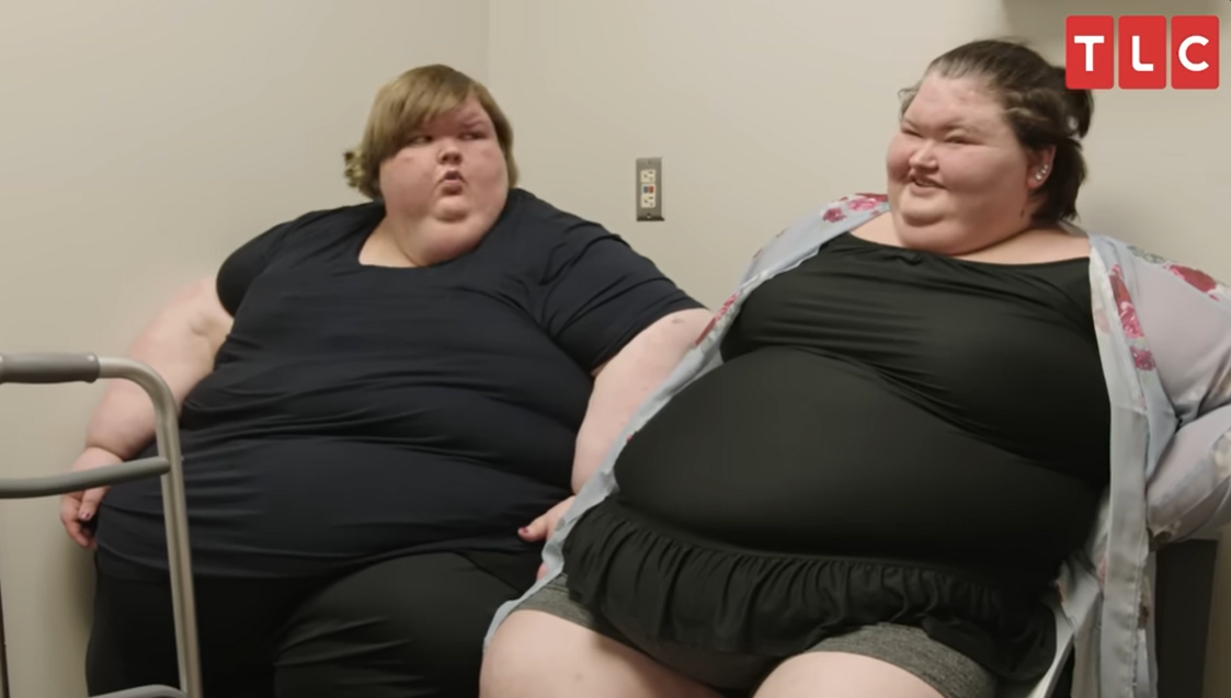 Tammy and Amy Slaton appear in an episode of TLC's "1000-lb Sisters" reality TV show, posted in January 2020. | Source: YouTube/TLC