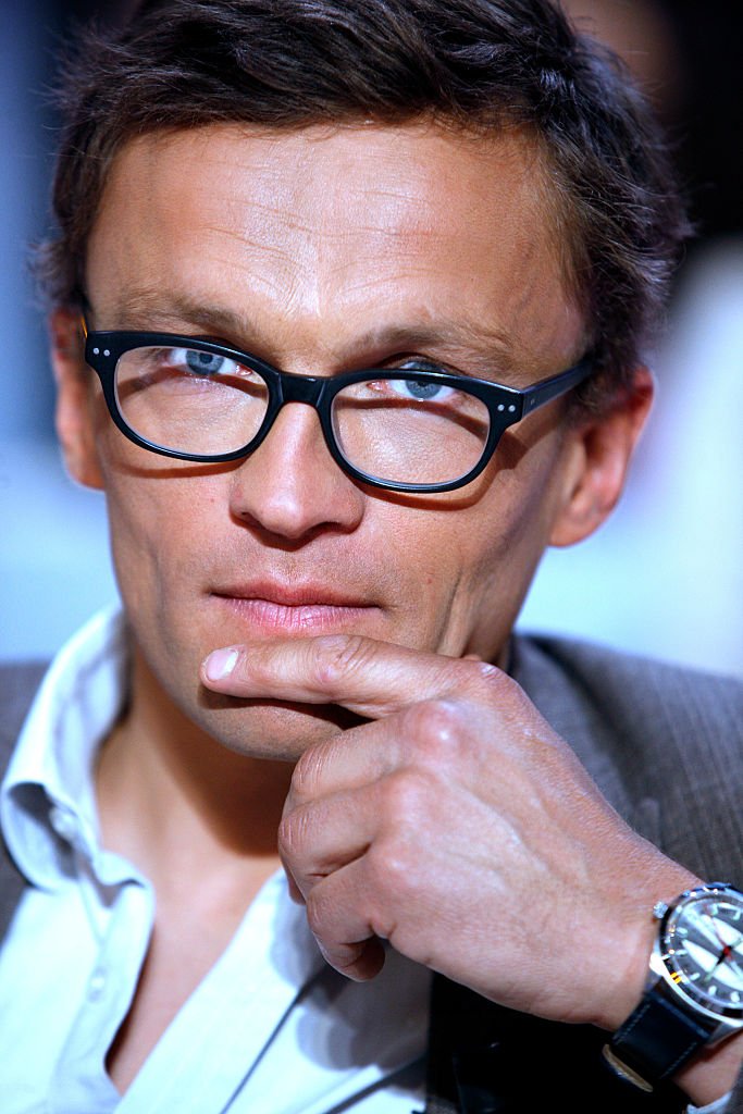 L'écrivain Sylvain Tesson photographié à PARIS. | Photo : Getty Images