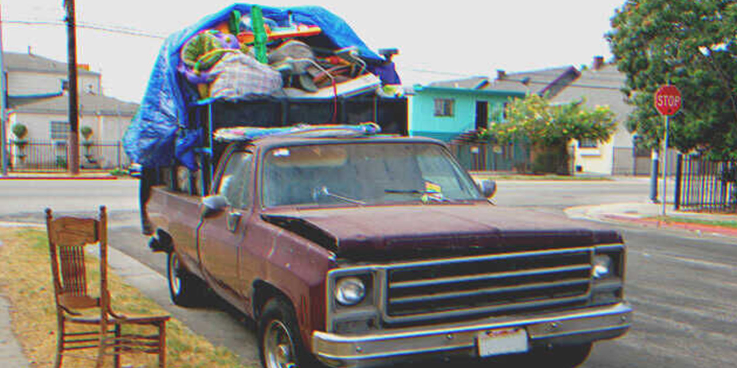 A pickup truck full of things | Source: Shutterstock