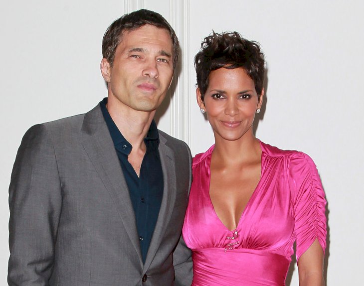 Olivier Martinez and Halle Berry attend the 2011 Jenesse Silver Rose Auction and Gala at the Beverly Hills Hotel on April 17, 2011, in Beverly Hills, California. | Photo by David Livingston/Getty Images