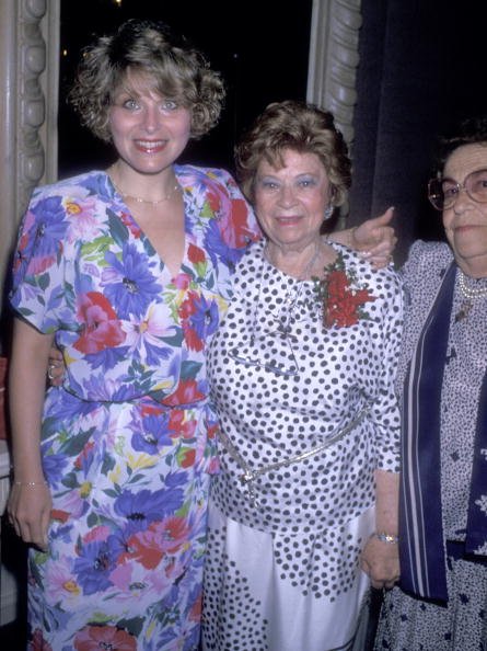 Roslyn Kind and Diana Rosen at the Jewish National Fund Benefit on September 10, 1989 in Beverly Hills, California | Source: Getty Images