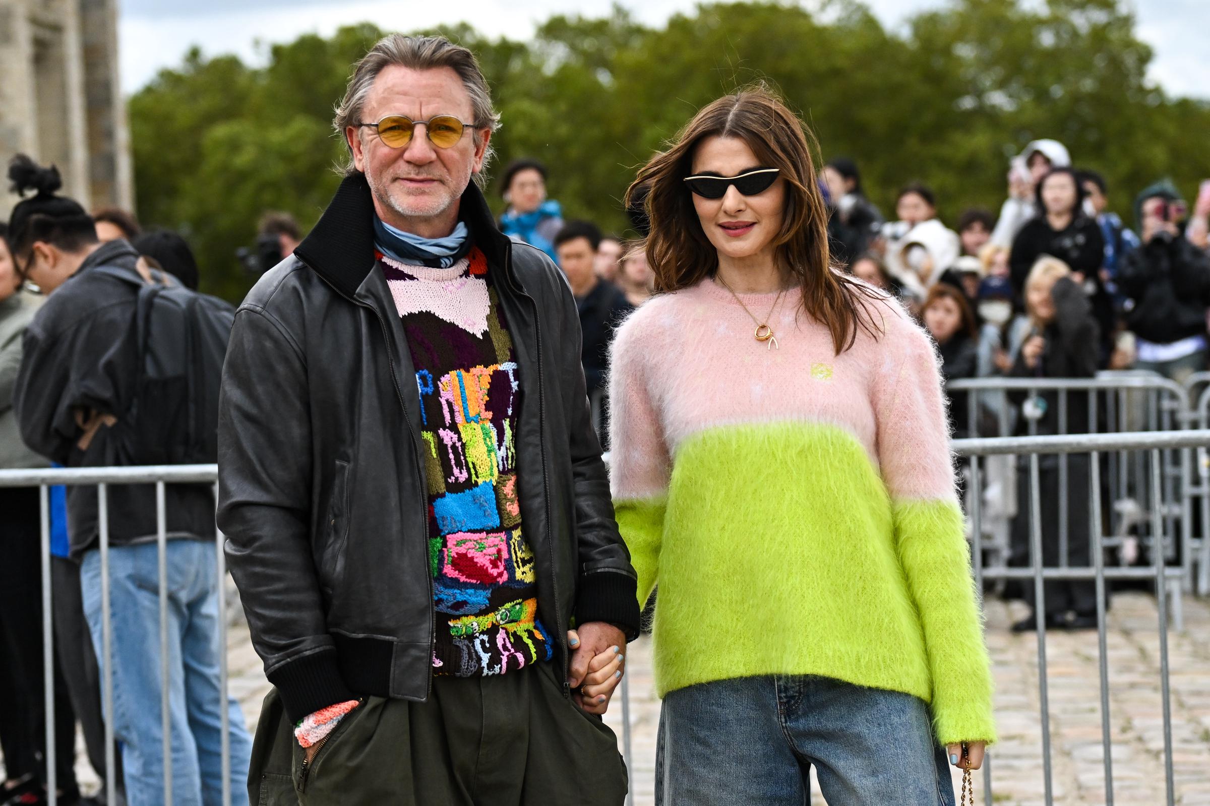 Daniel Craig and Rachel Weisz at the Loewe Paris Womenswear Spring-Summer 2025 show as part of Paris Fashion Week on September 27, 2024, in France. | Source: Getty Images
