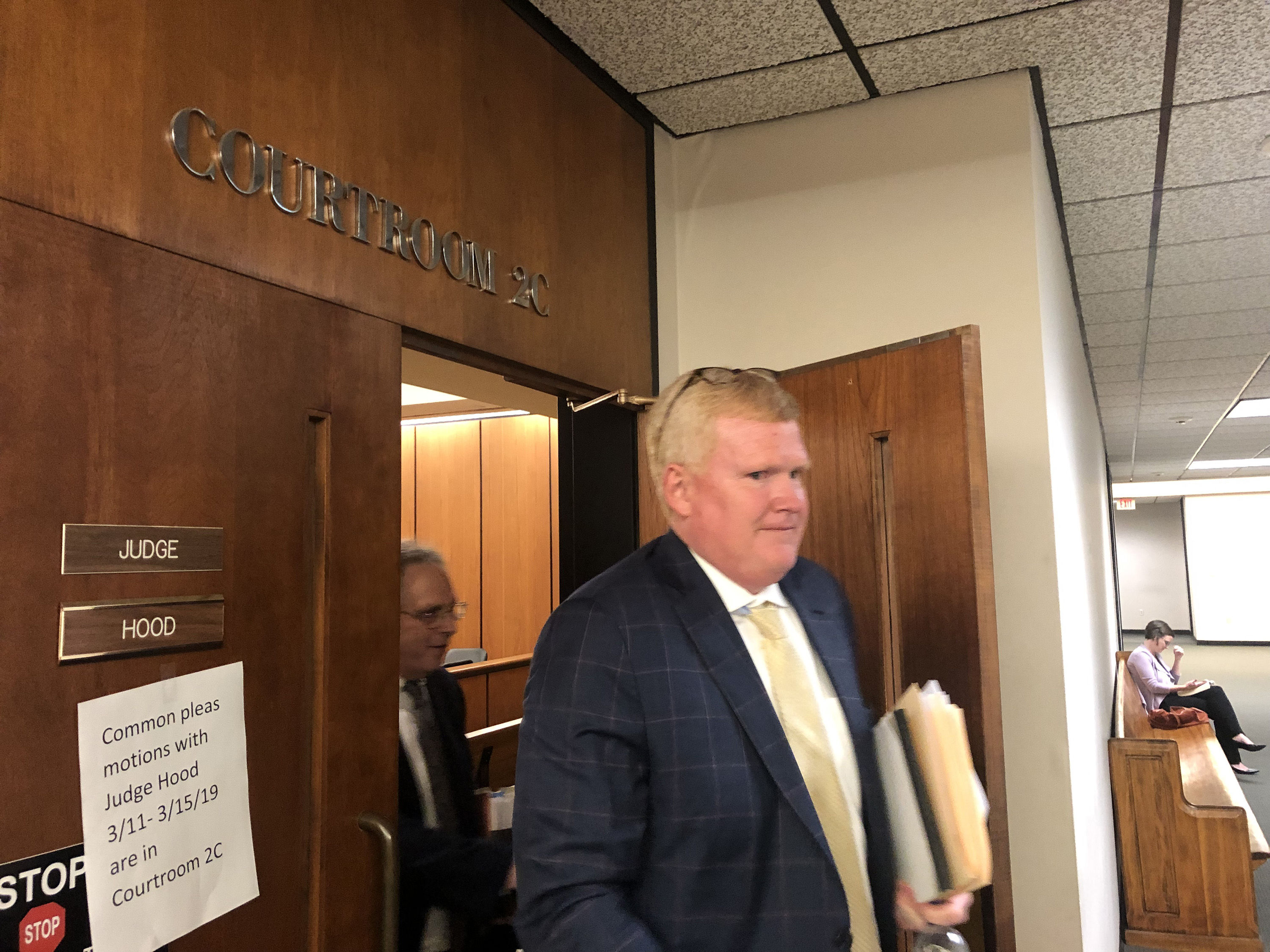 Alex Murdaugh leaving a hearing in a personal injury lawsuit in 2019. | Source: Getty Images